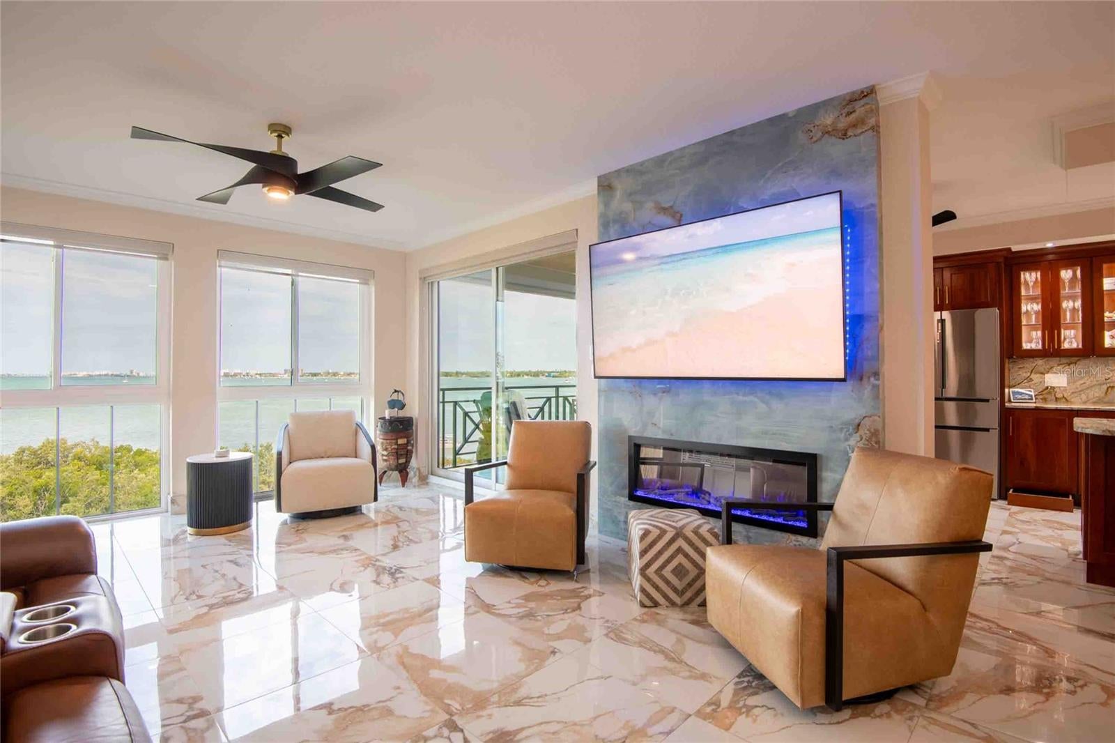 4737 Dolphin Cay Ln #407, Saint Petersburg, FL 33711 photo