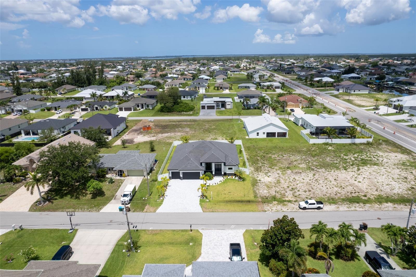 10 SW 33 Ave, Cape Coral, FL 33991 photo