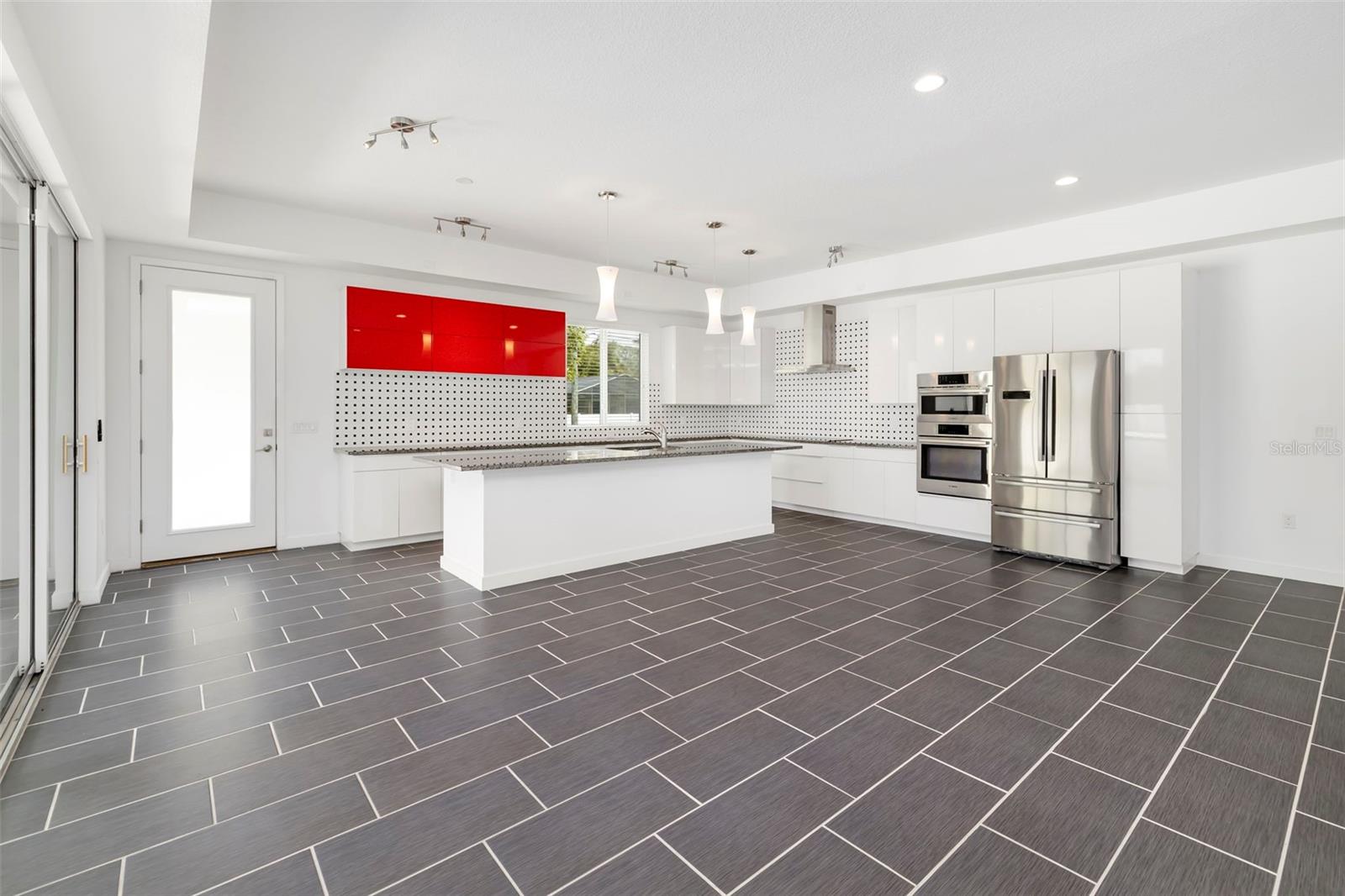4524 Riverwood Ave, Sarasota, FL 34231 photo