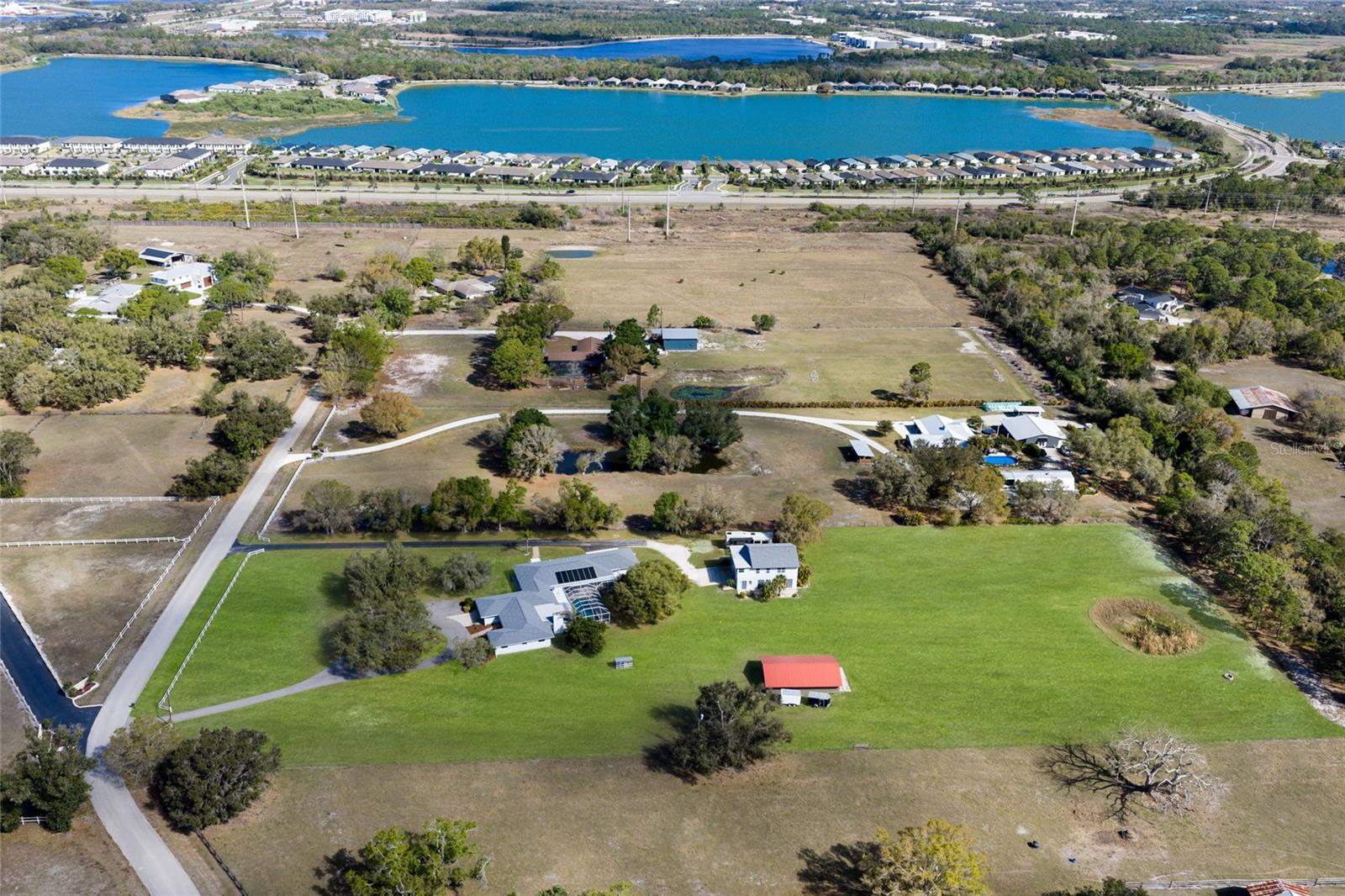 1516 Fox Creek Dr, Sarasota, FL 34240 photo