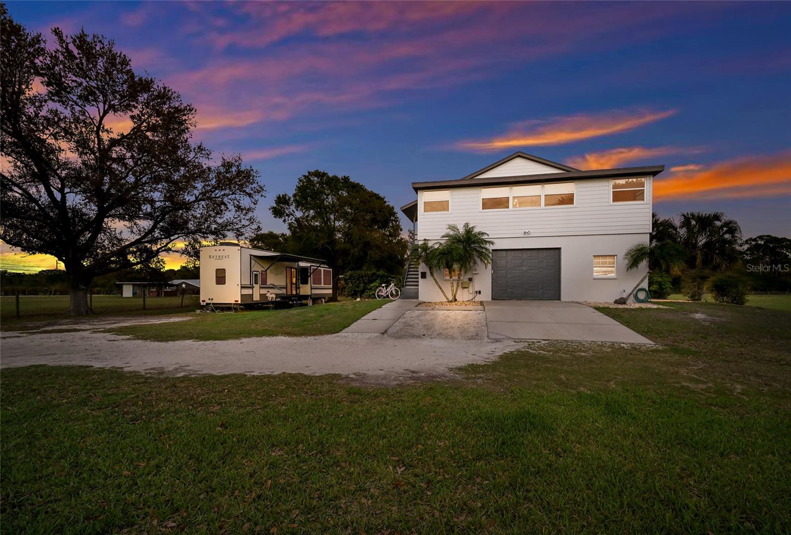 1516 Fox Creek Dr, Sarasota, FL 34240 photo