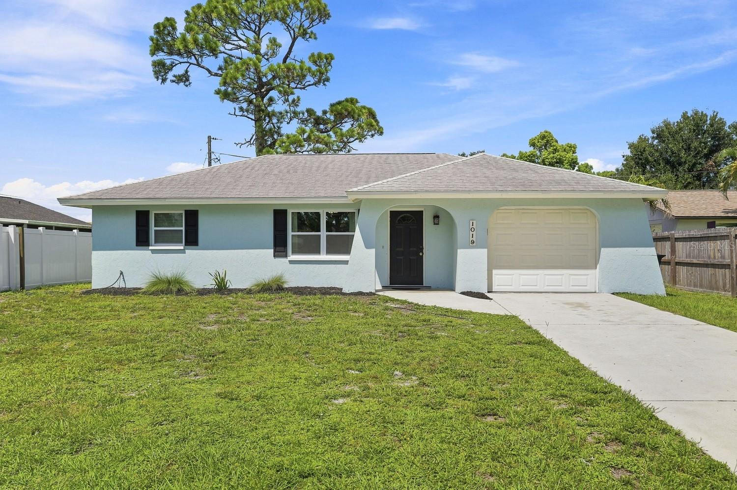 1019 Hope St, Venice, FL 34285 photo