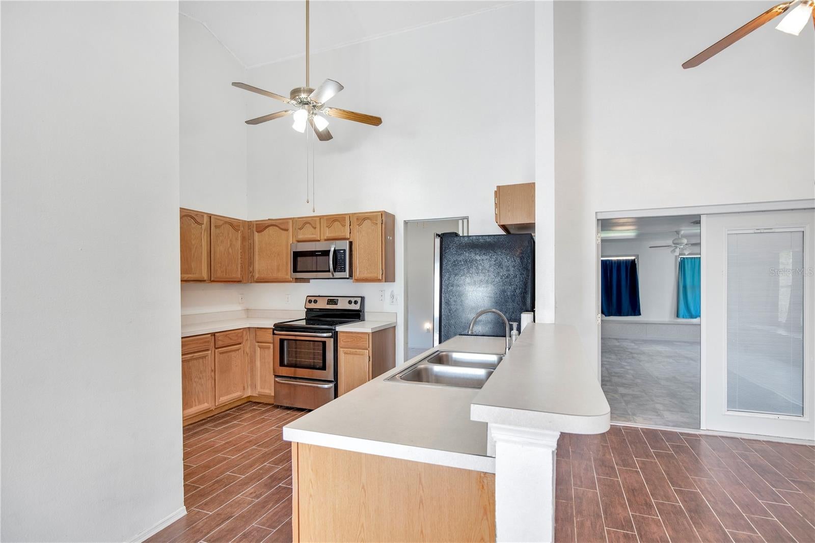 6019 Long Peak Dr, Orlando, FL 32810 photo