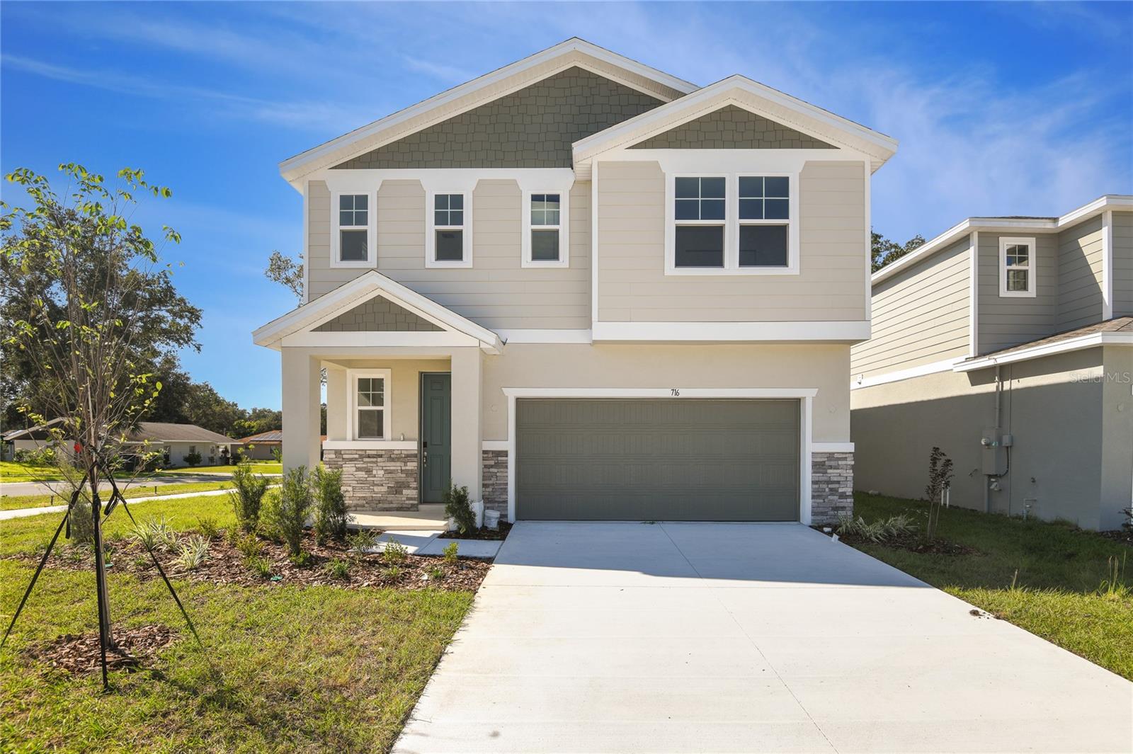 716 Lake Dell Ave, Dundee, FL 33838