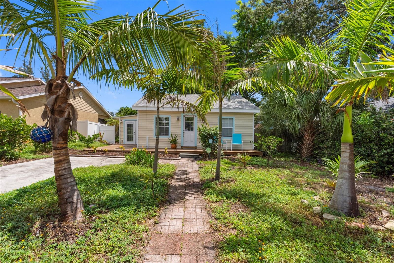 2222 Quincy St, Saint Petersburg, FL 33711