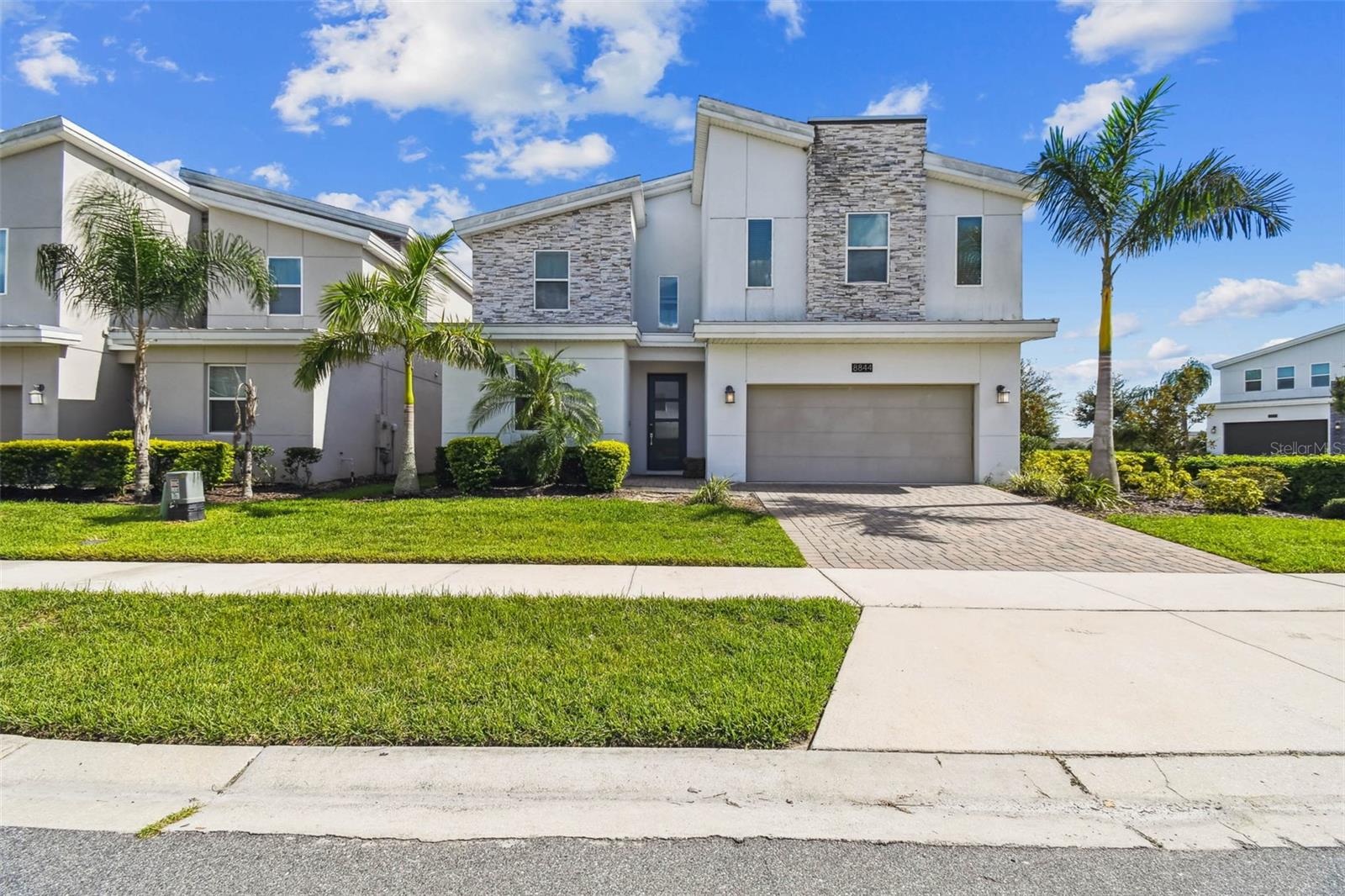8844 Cruden Bay Ct, Davenport, FL 33896 photo