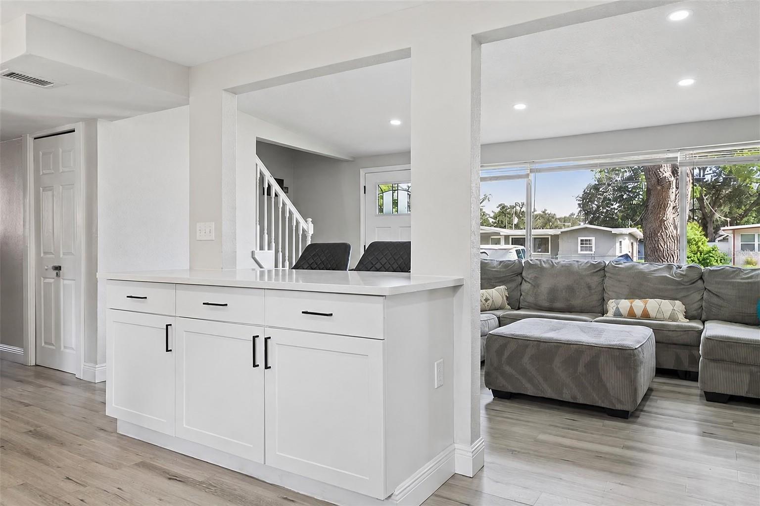 4012 W Fairview Hts, Tampa, FL 33616 photo