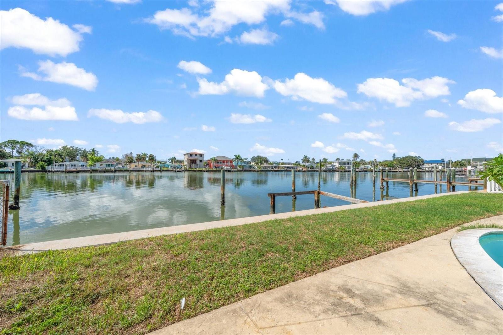 337 La Hacienda Dr, Indian Rocks Beach, FL 33785 photo