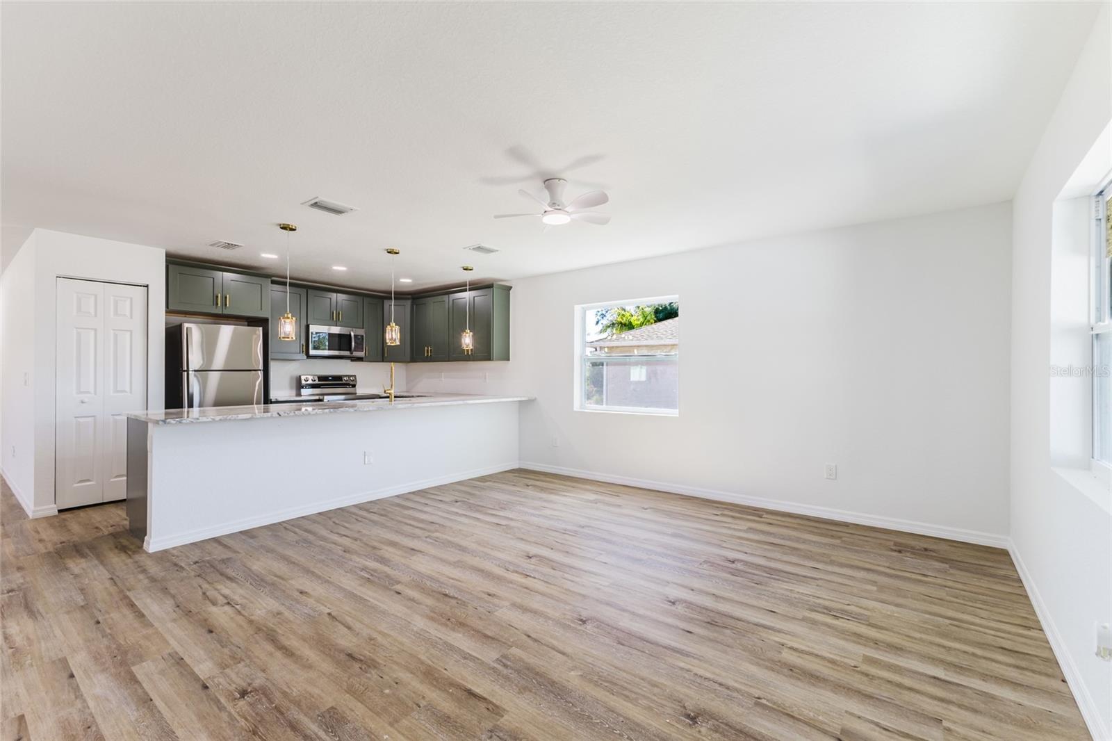 6254 Spinnaker Blvd, Englewood, FL 34224 photo