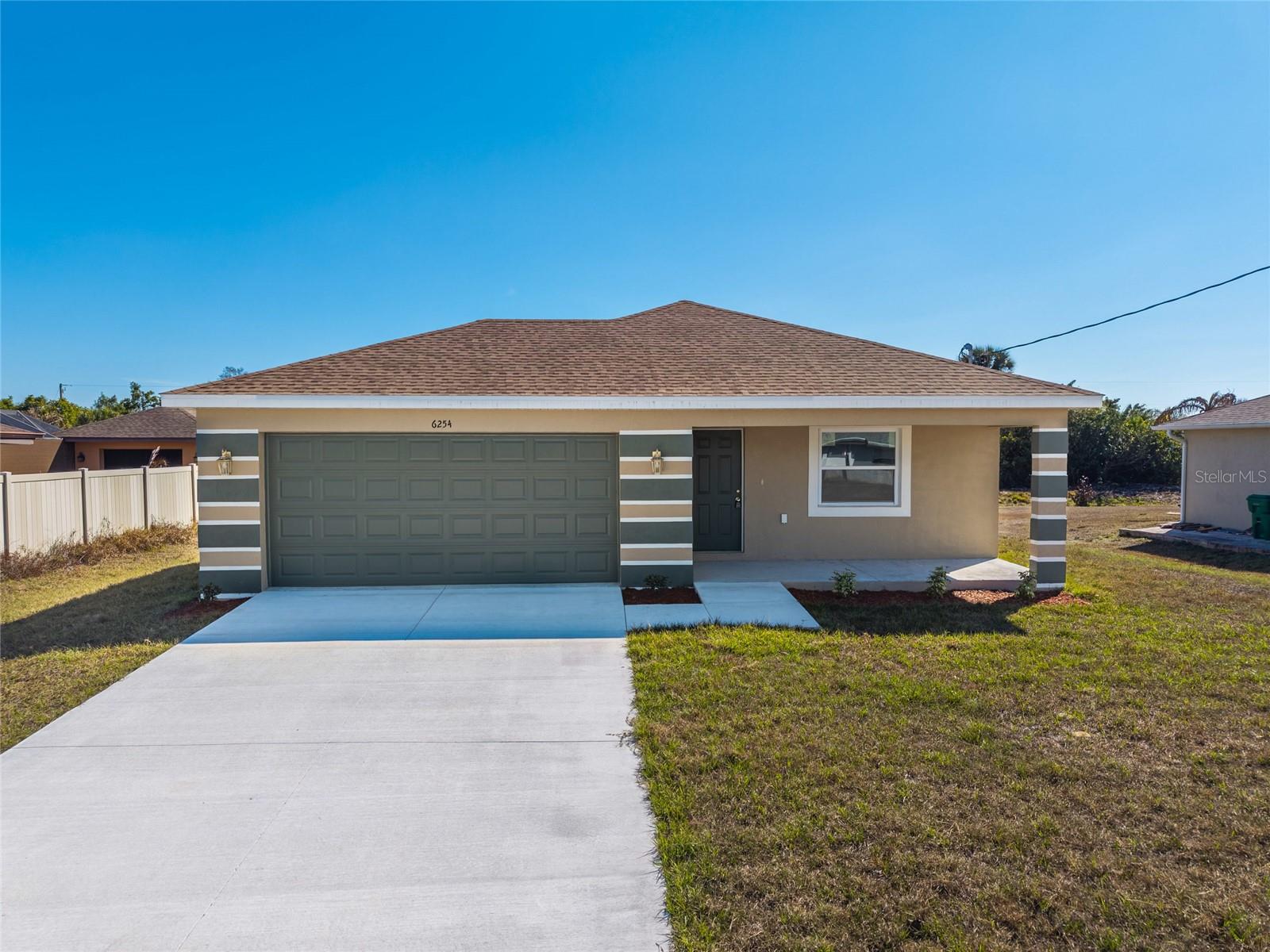 6254 Spinnaker Blvd, Englewood, FL 34224