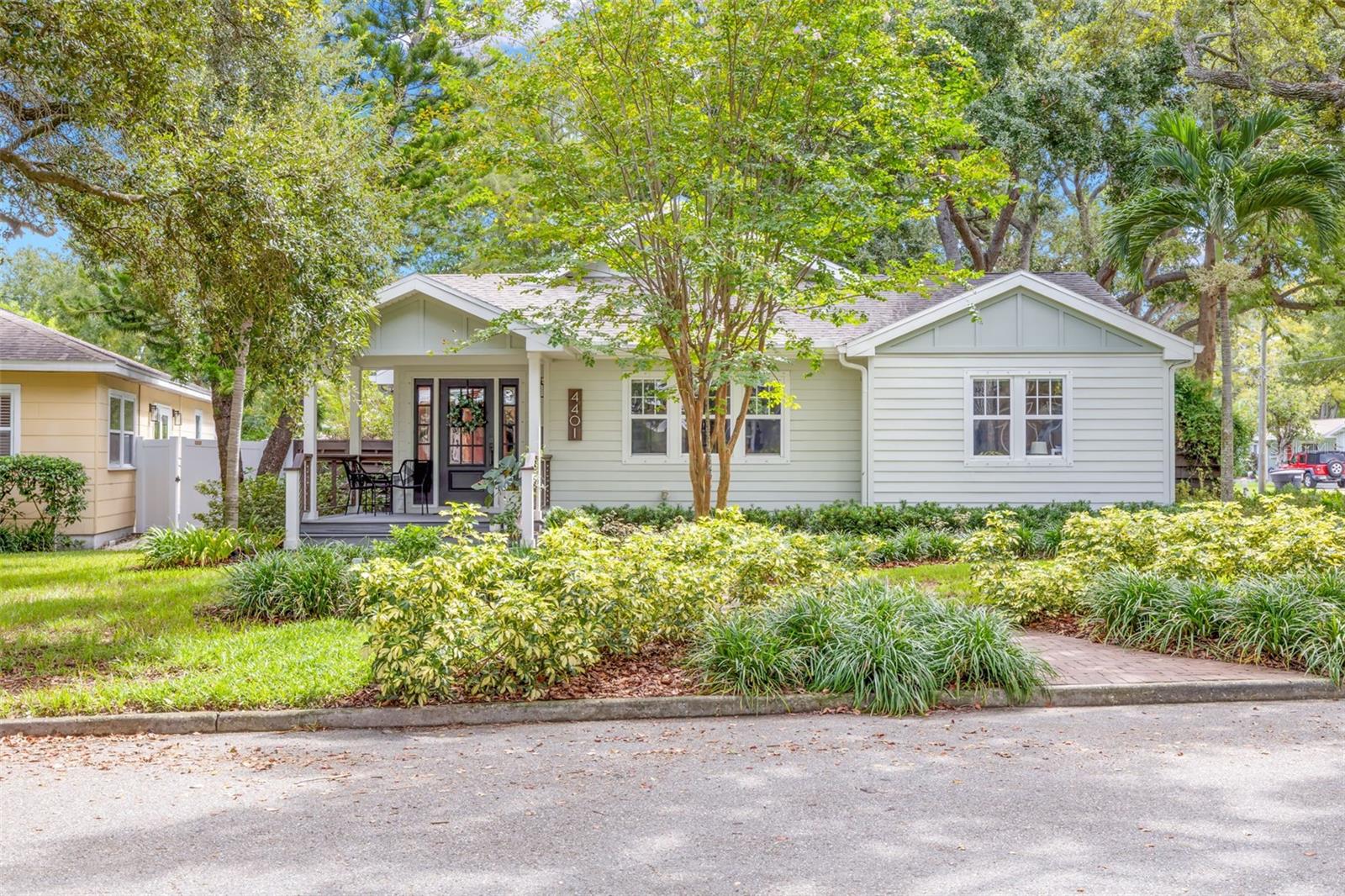 4401 10 St, Saint Petersburg, FL 33703