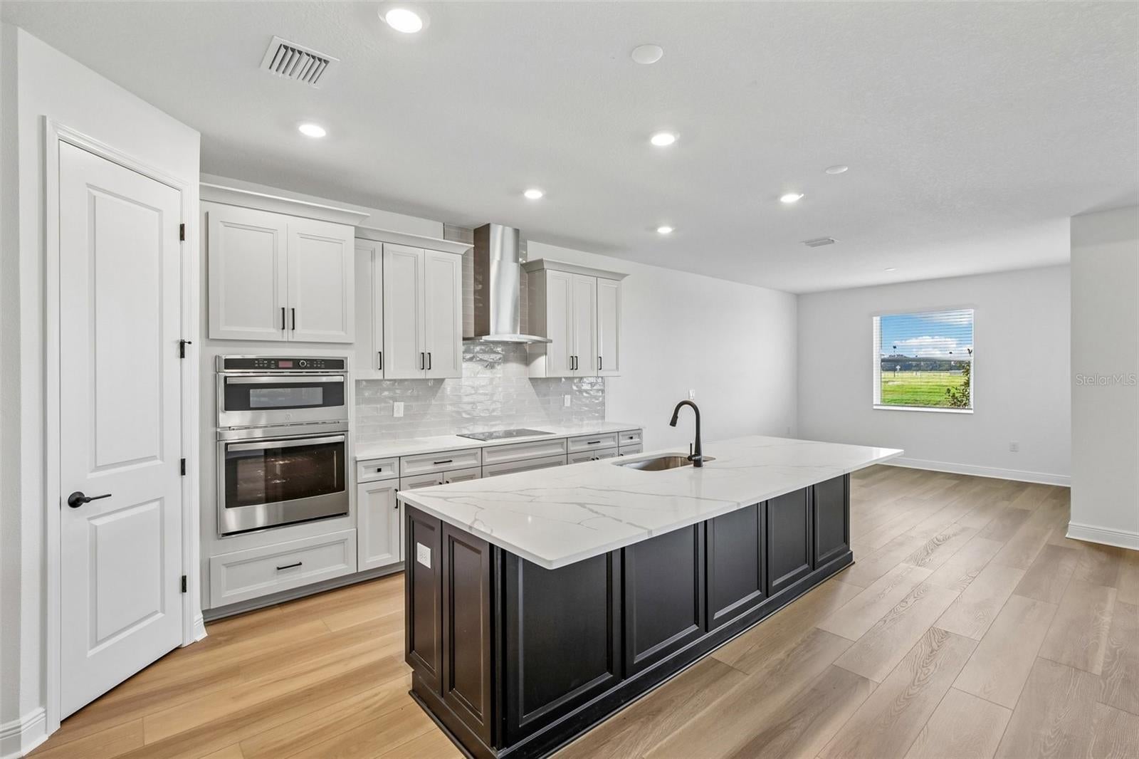 9246 Deep Horizon Loop, Parrish, FL 34219 photo