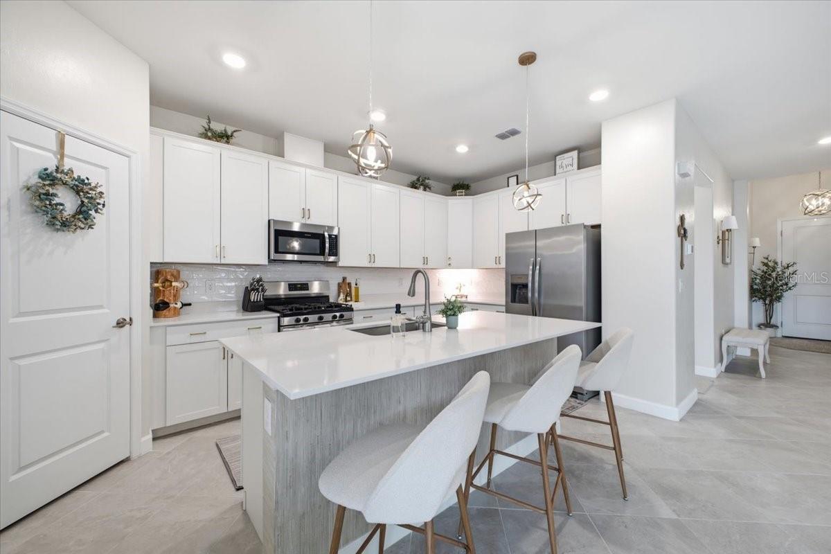 5250 Coral Reef Way, Lakewood Ranch, FL 34211 photo
