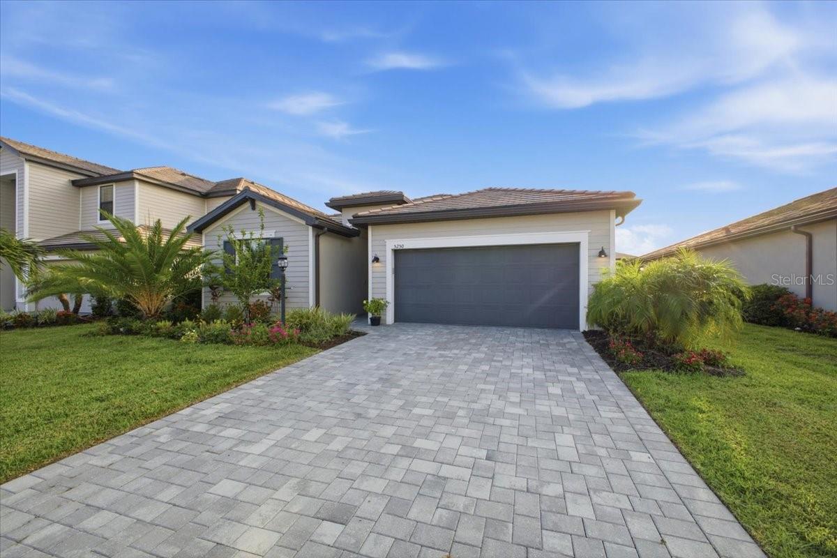 5250 Coral Reef Way, Lakewood Ranch, FL 34211 photo