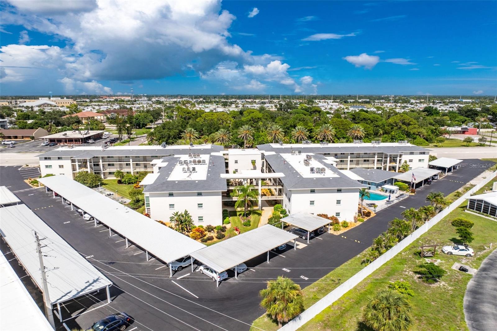 708 Tamiami Trl, Venice, FL 34285