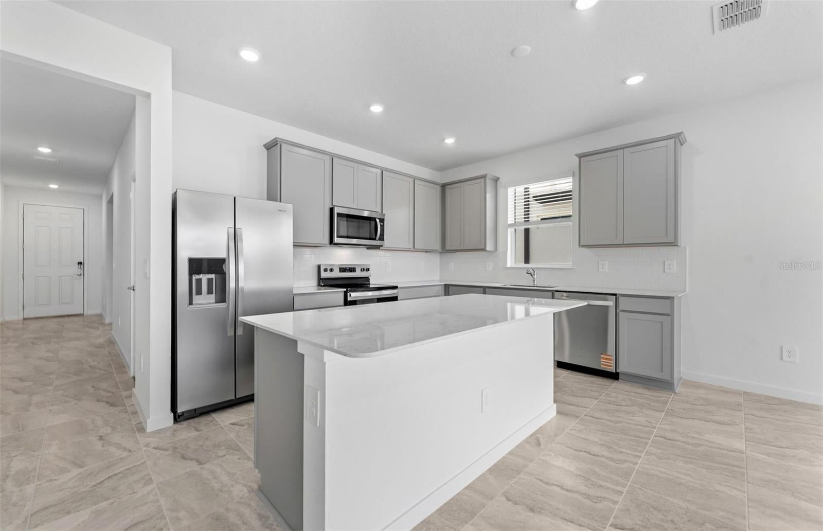 9804 Redwood Heights Loop, Thonotosassa, FL 33592 photo