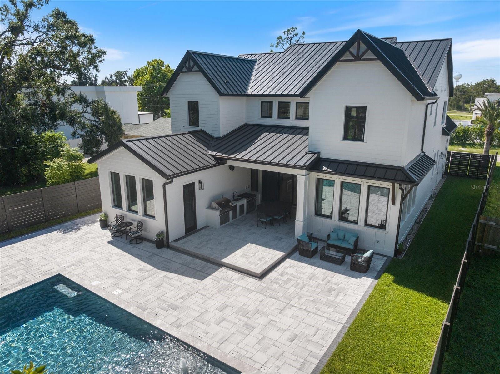 2045 Goldenrod St, Sarasota, FL 34239 photo