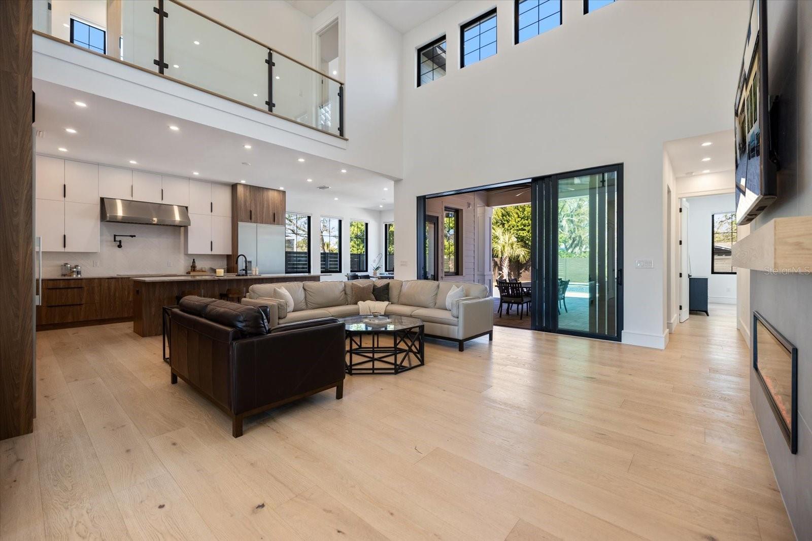 2045 Goldenrod St, Sarasota, FL 34239 photo