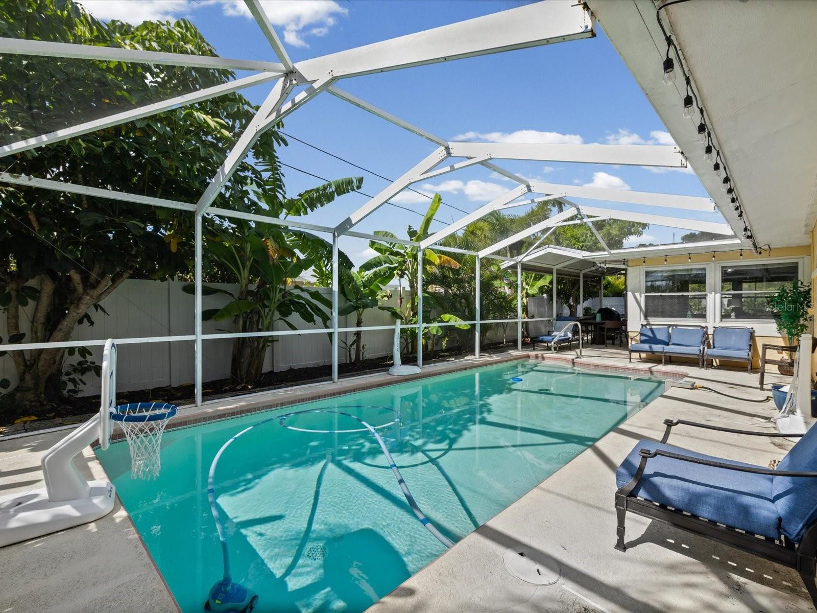 108 24 St, Belleair Beach, FL 33786 photo