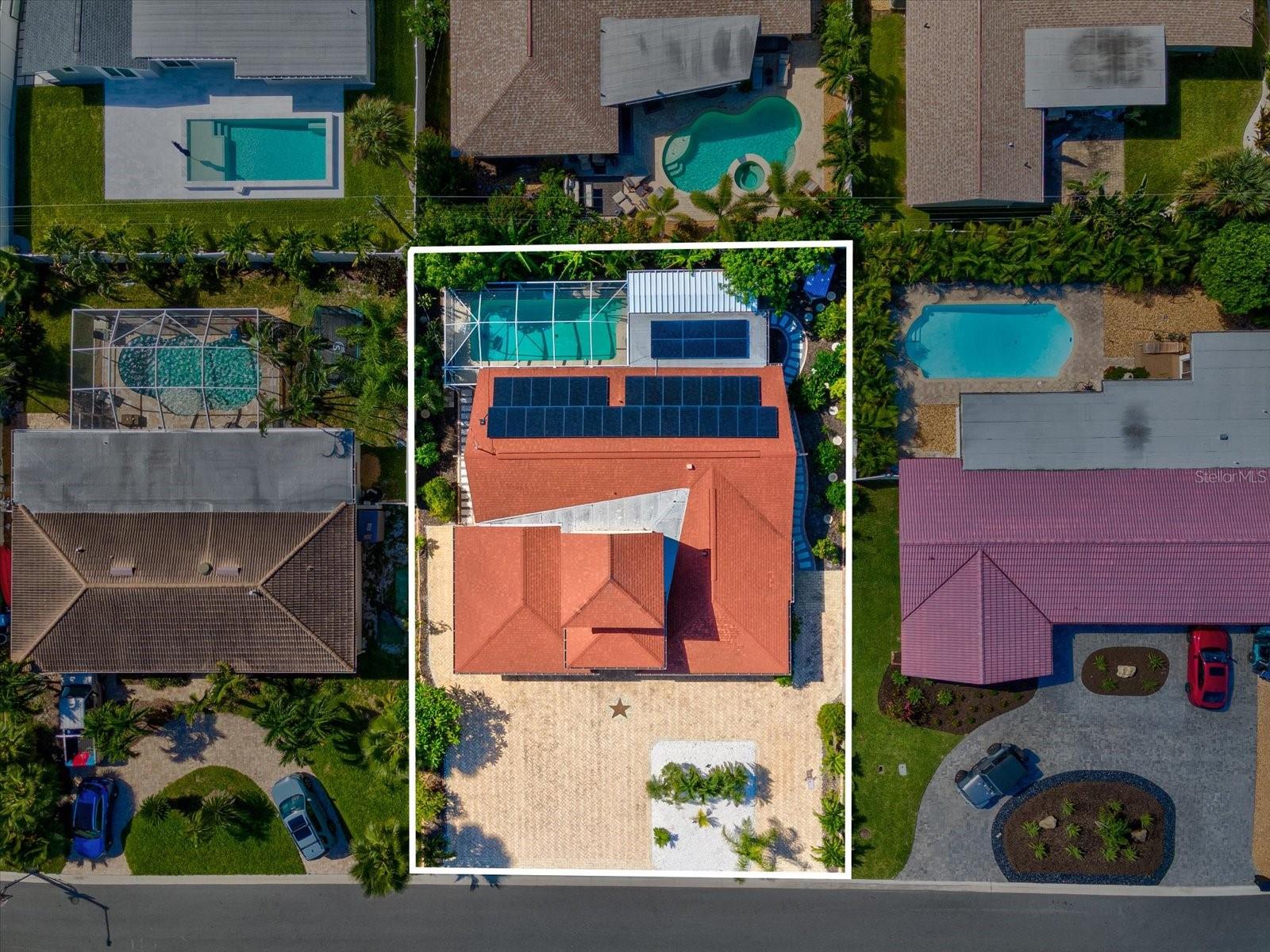 108 24 St, Belleair Beach, FL 33786 photo