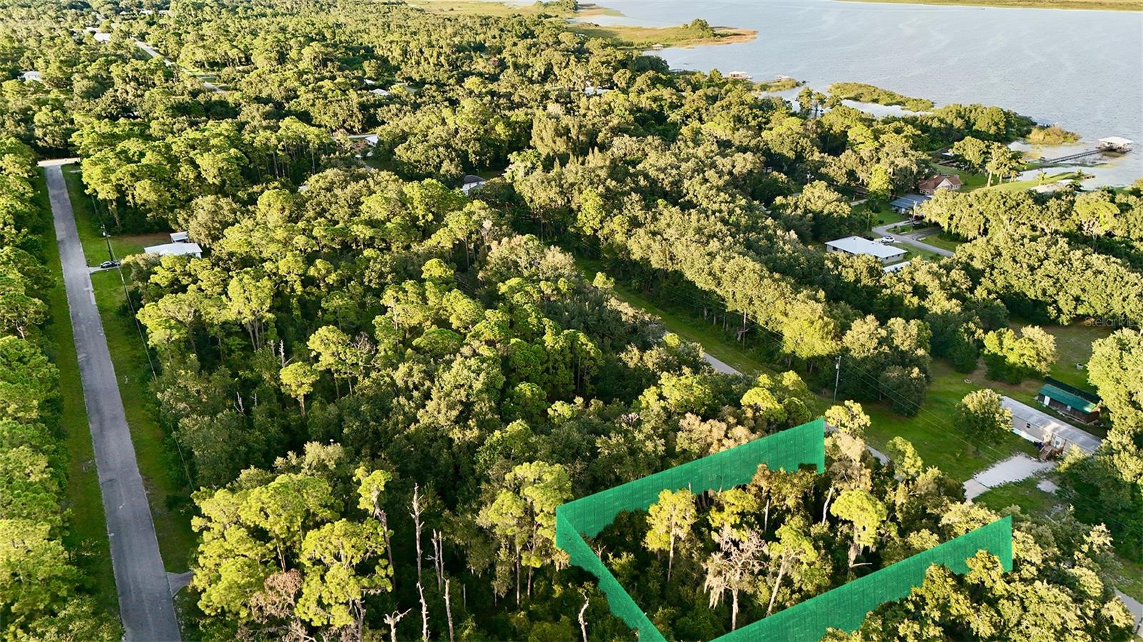 438 Highlands Lake Dr, Lake Placid, FL 33852 photo