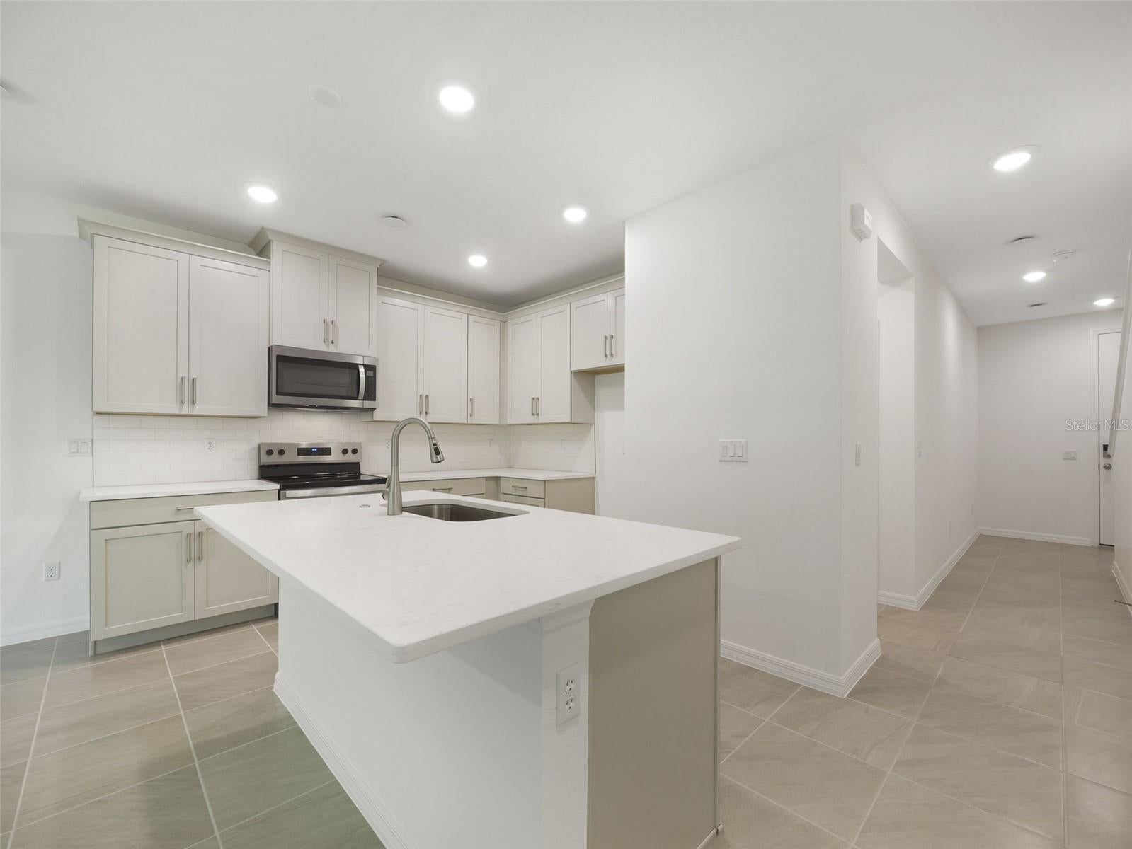 1649 Greenleaf Wood Cv, Oviedo, FL 32765 photo
