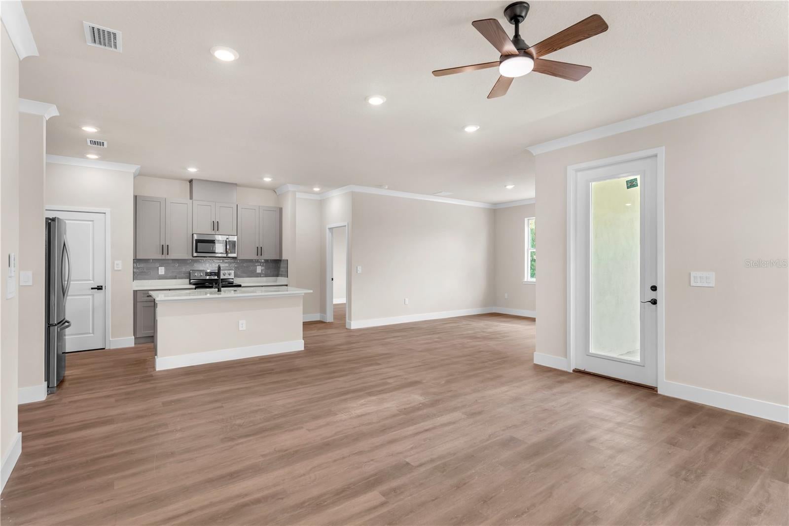 2203 W Lowry Ave, Plant City, FL 33563 photo