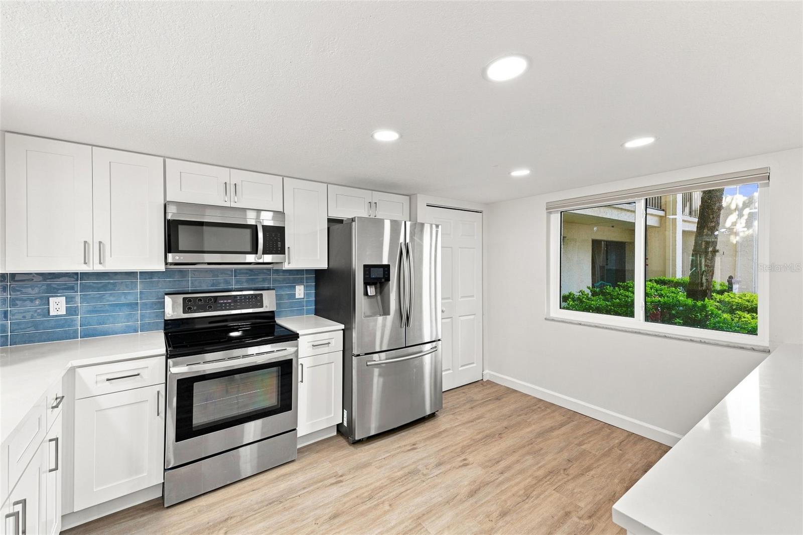 700 Starkey Rd #311, Largo, FL 33771 photo