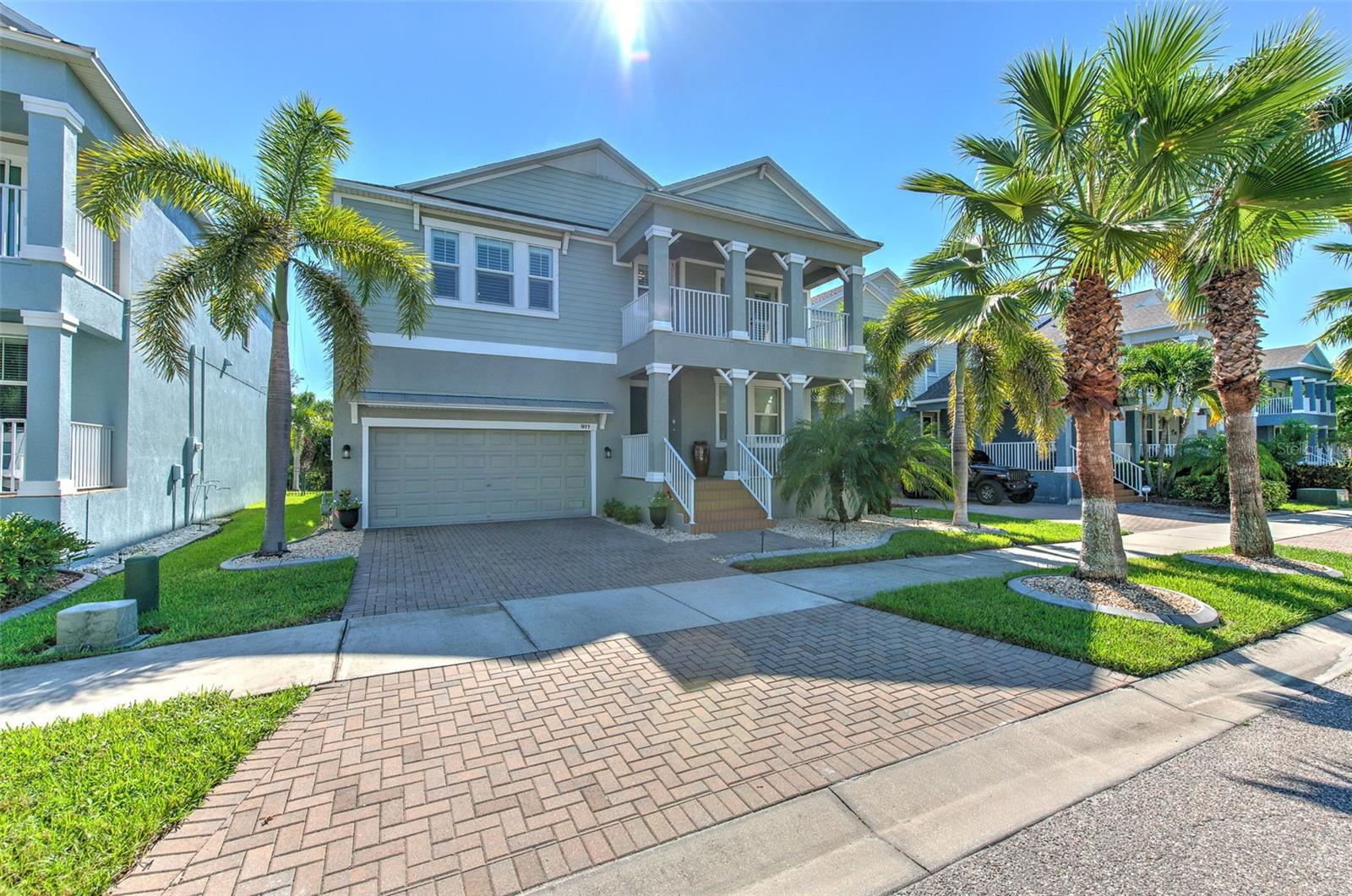 911 Seagrape Dr, Ruskin, FL 33570