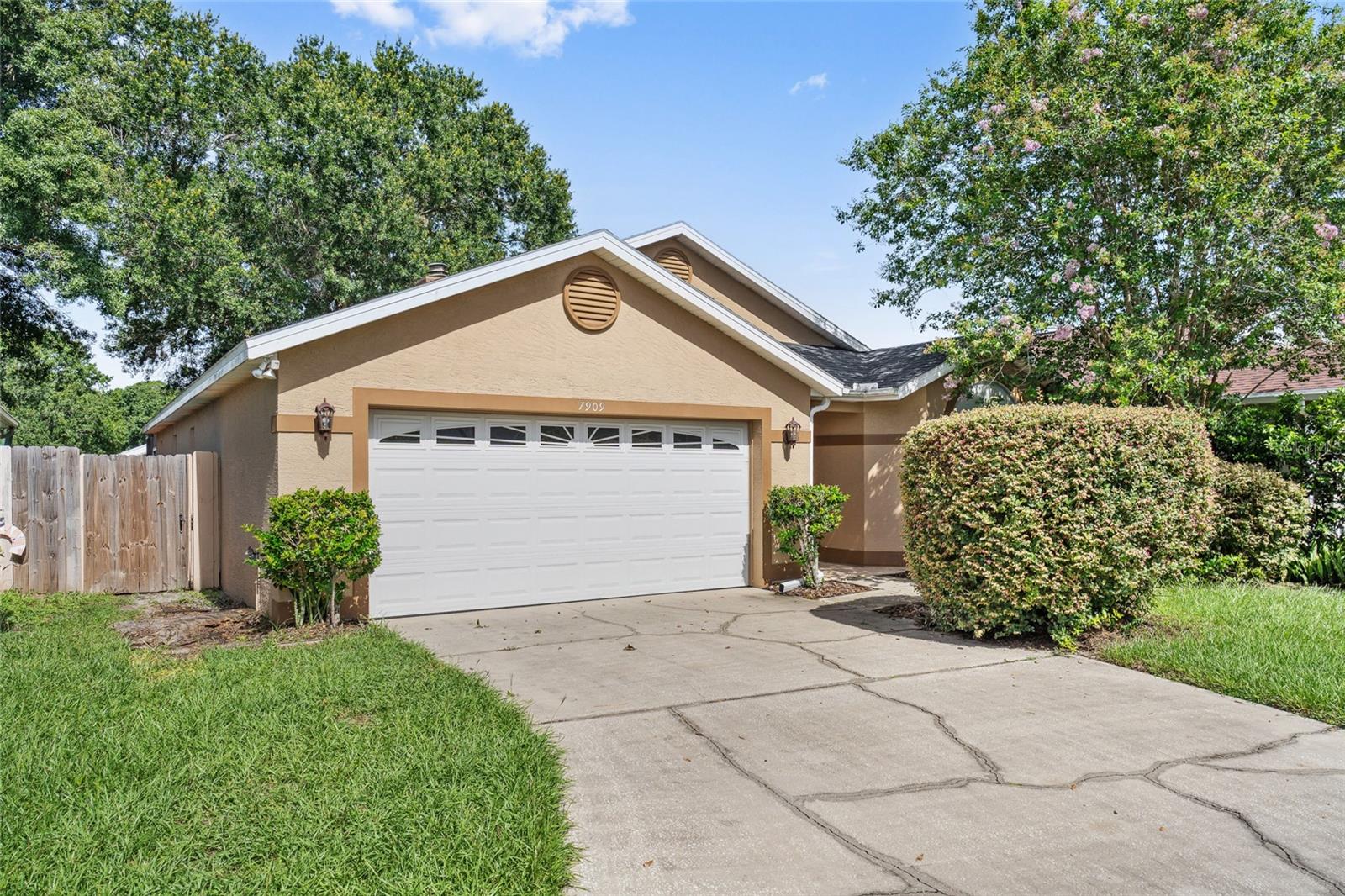 7909 Waldorf Ct, Orlando, FL 32817