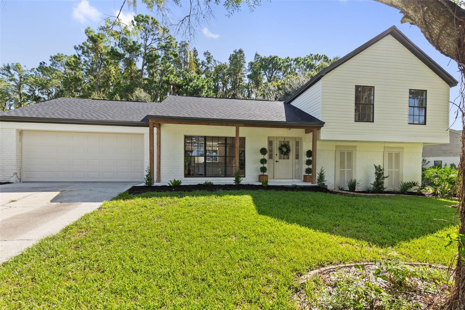 3720 Murray Dale Dr, Valrico, FL 33596 photo