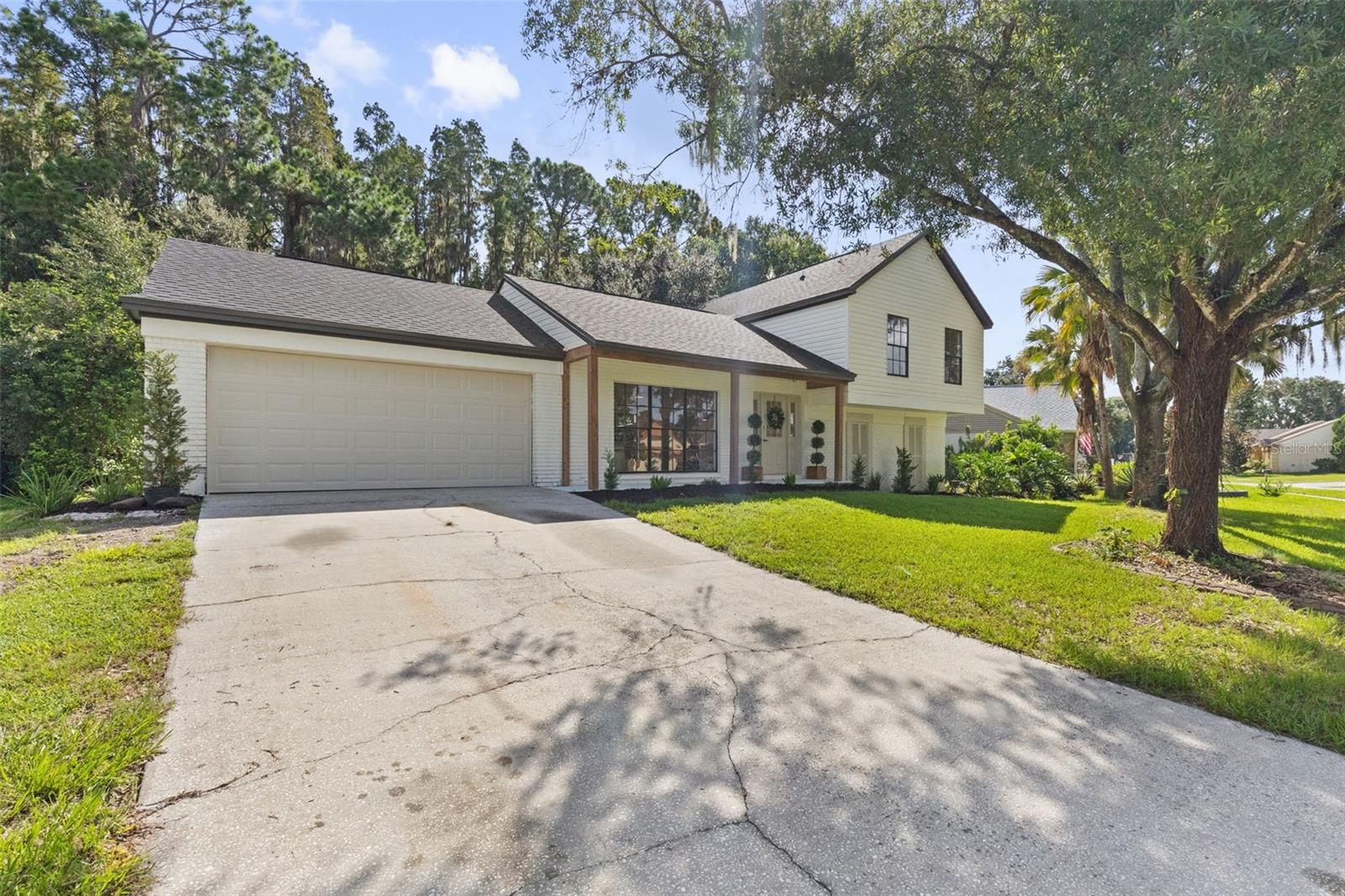 3720 Murray Dale Dr, Valrico, FL 33596 photo