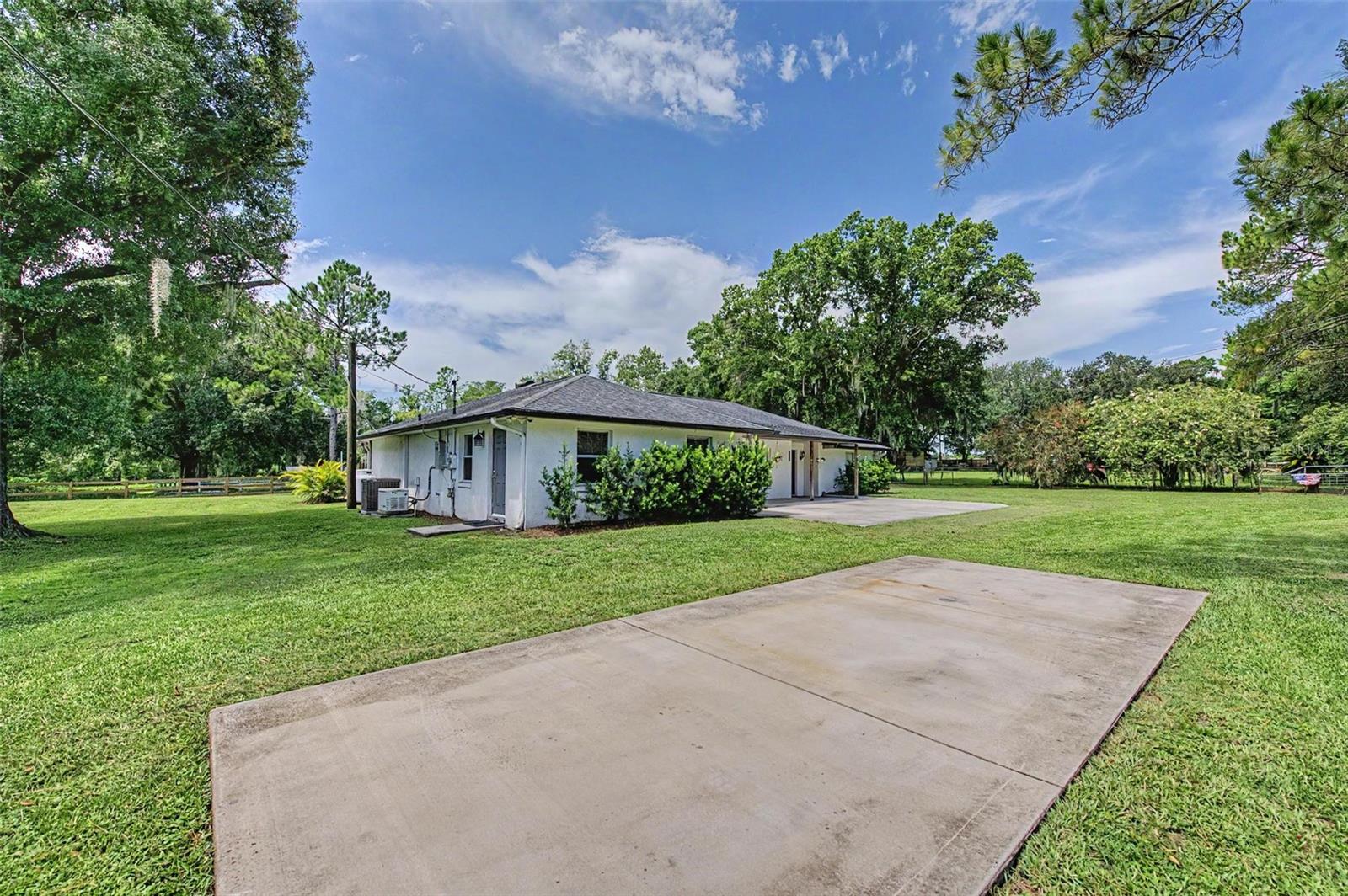 5242 County Line Rd, Lakeland, FL 33811 photo