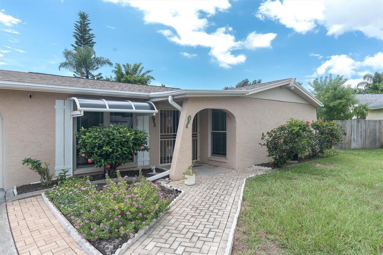 11982 Tangelo Ct, Seminole, FL 33772 photo