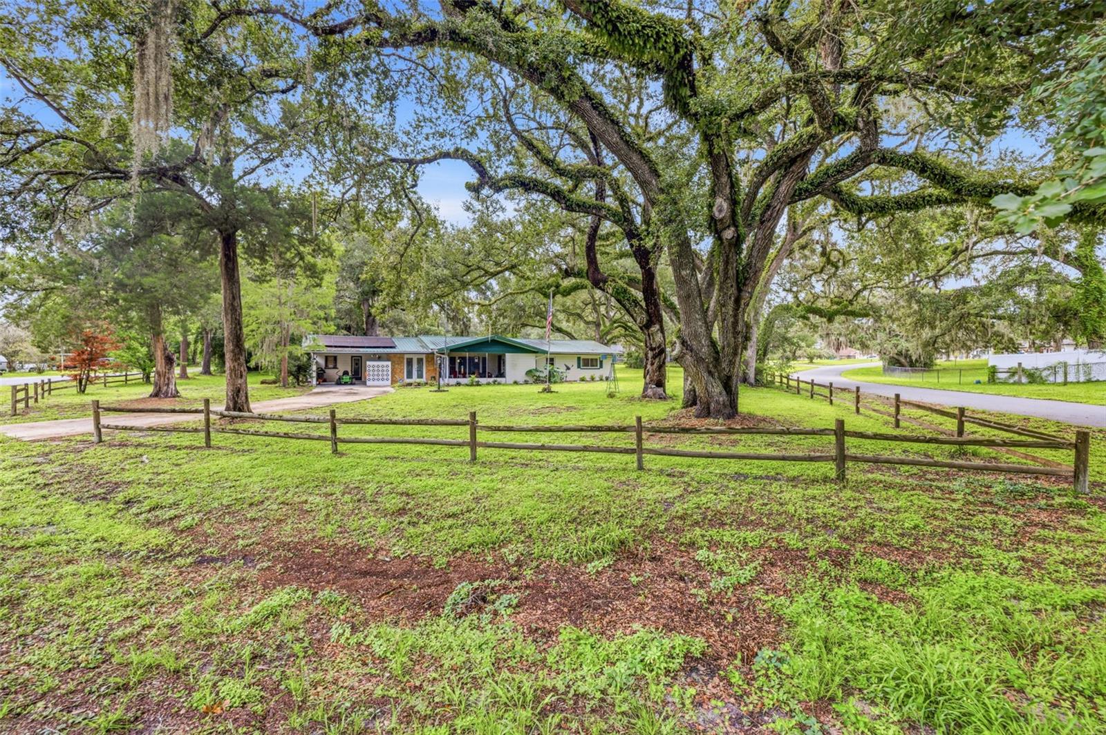 34746 Gardenia Way, Dade City, FL 33523 photo