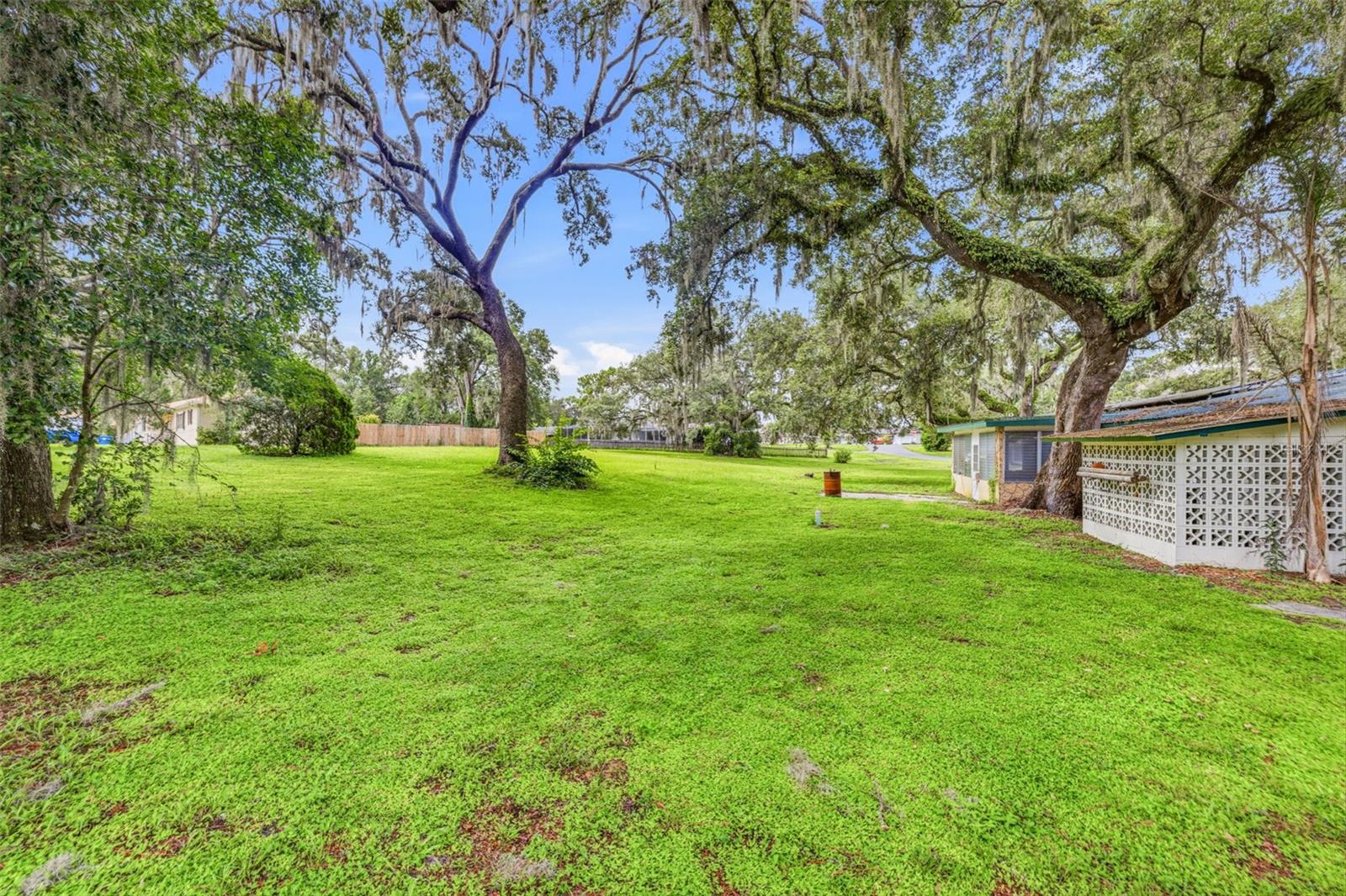 34746 Gardenia Way, Dade City, FL 33523 photo
