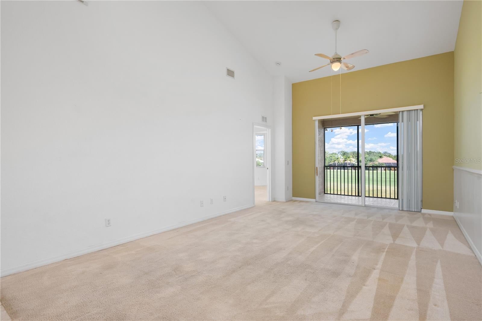 915 Fairwaycove Ln #204, Bradenton, FL 34212 photo
