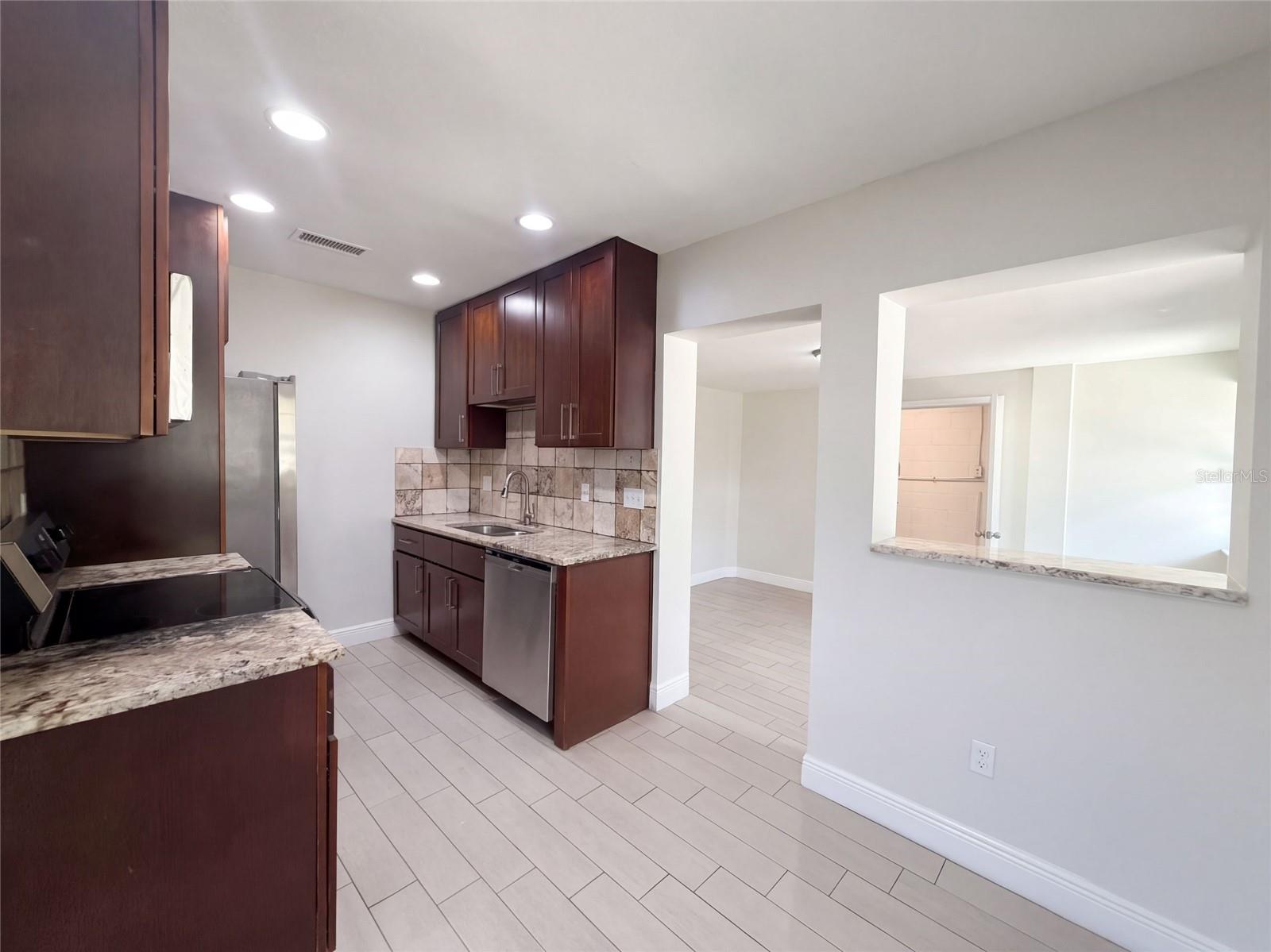 1610 Stevensons Dr, Clearwater, FL 33755 photo