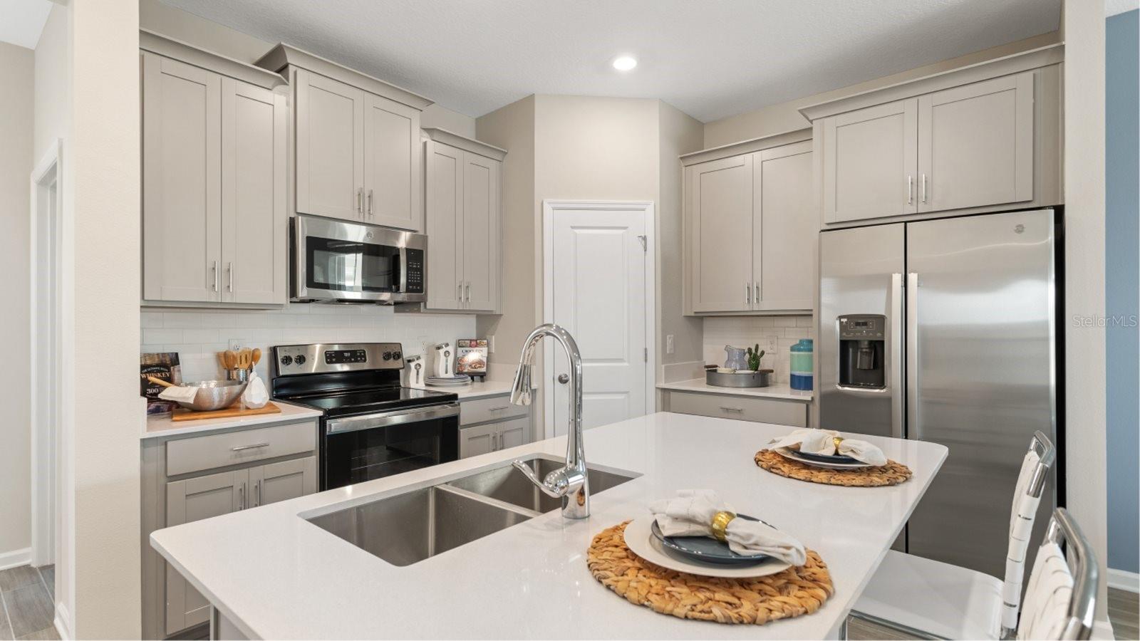 5658 Kettlebell Aly, Clermont, FL 34714 photo