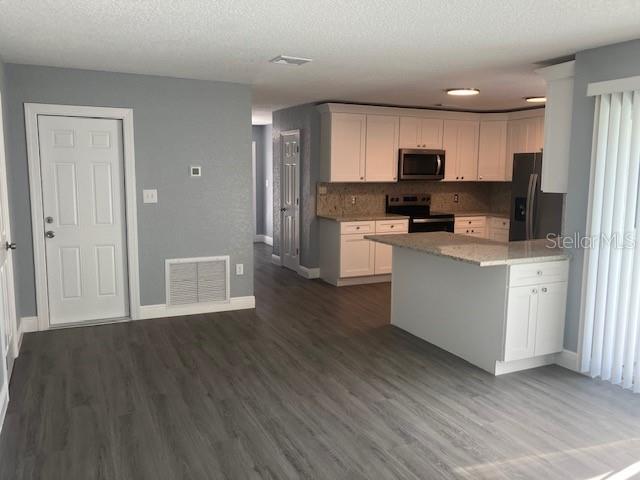 5241 Magnolia Terrace, Fruitland Park, FL 34731 photo