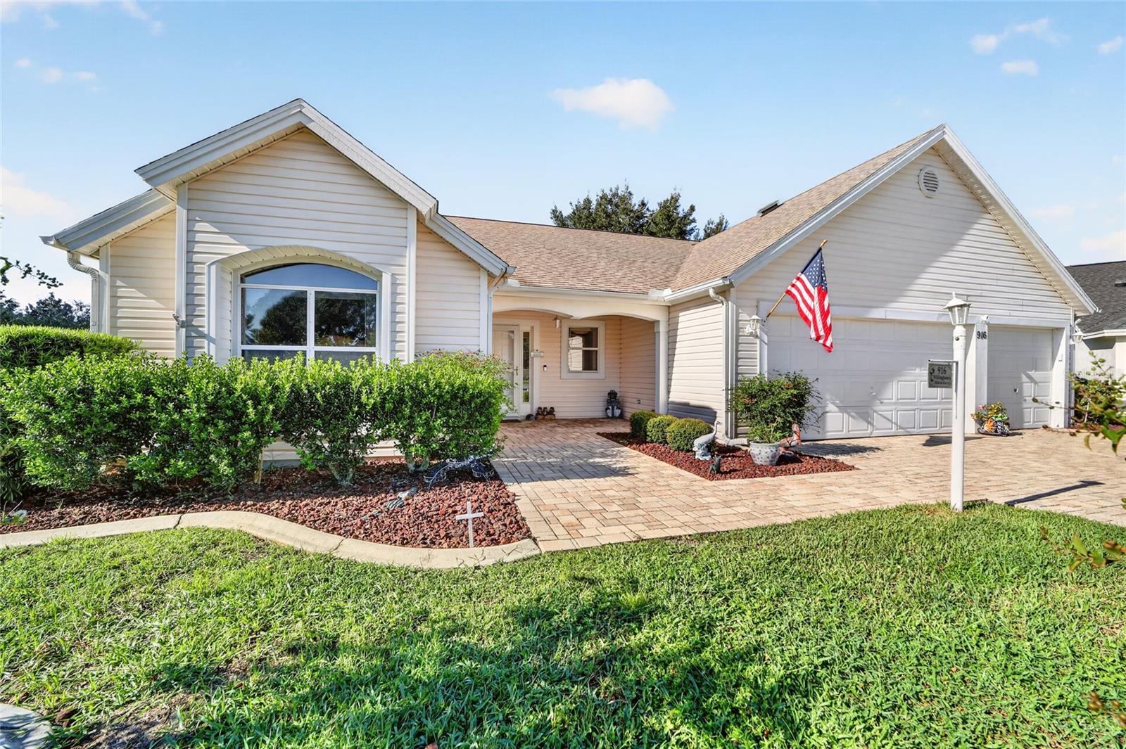 916 Ramos Dr, The Villages, FL 32159 photo