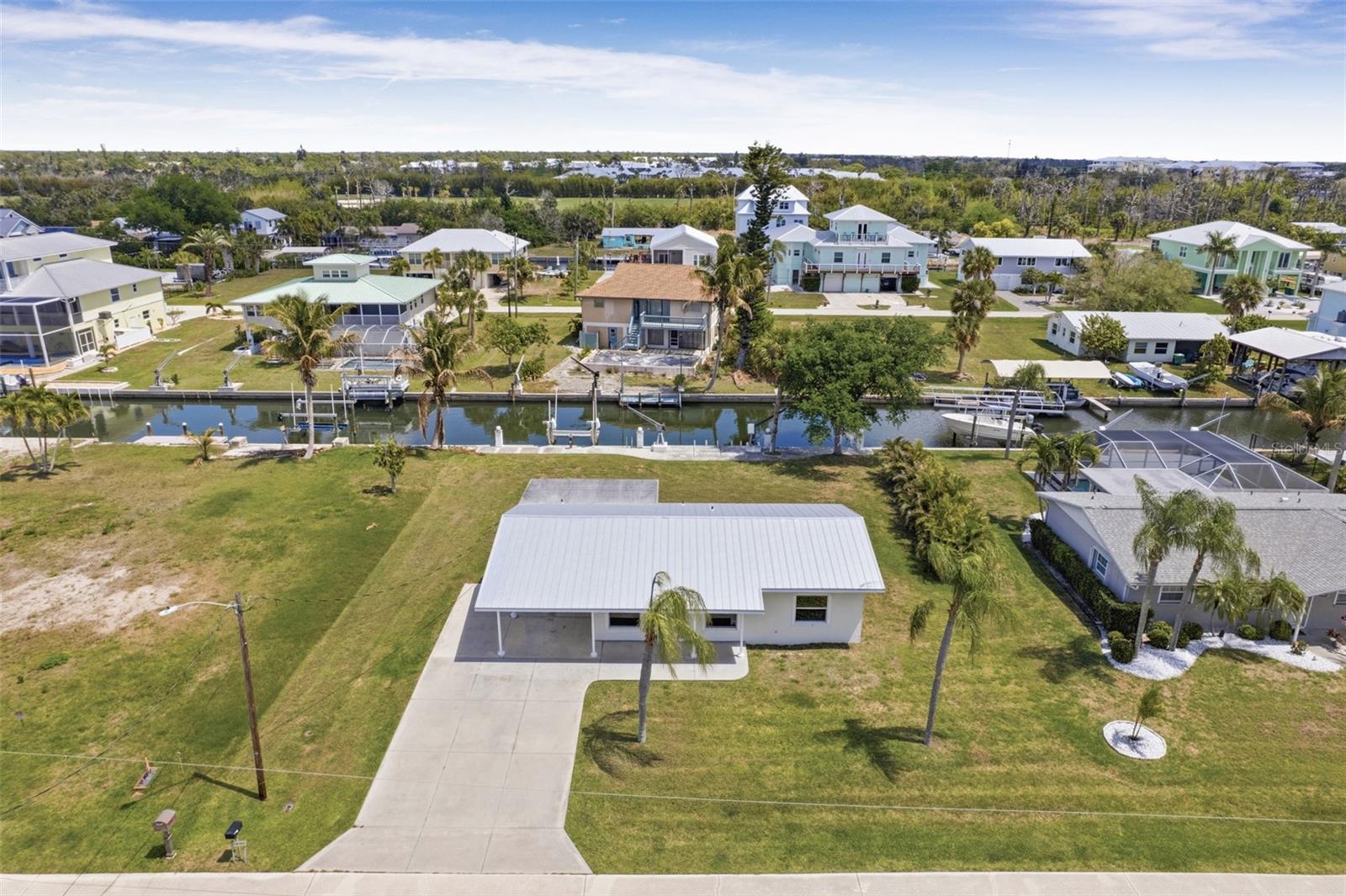 10451 Marion St, Englewood, FL 34224 photo