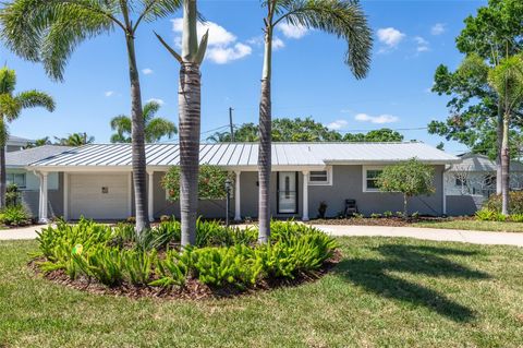 Single Family Residence in ST PETERSBURG FL 1183 35TH AVENUE.jpg