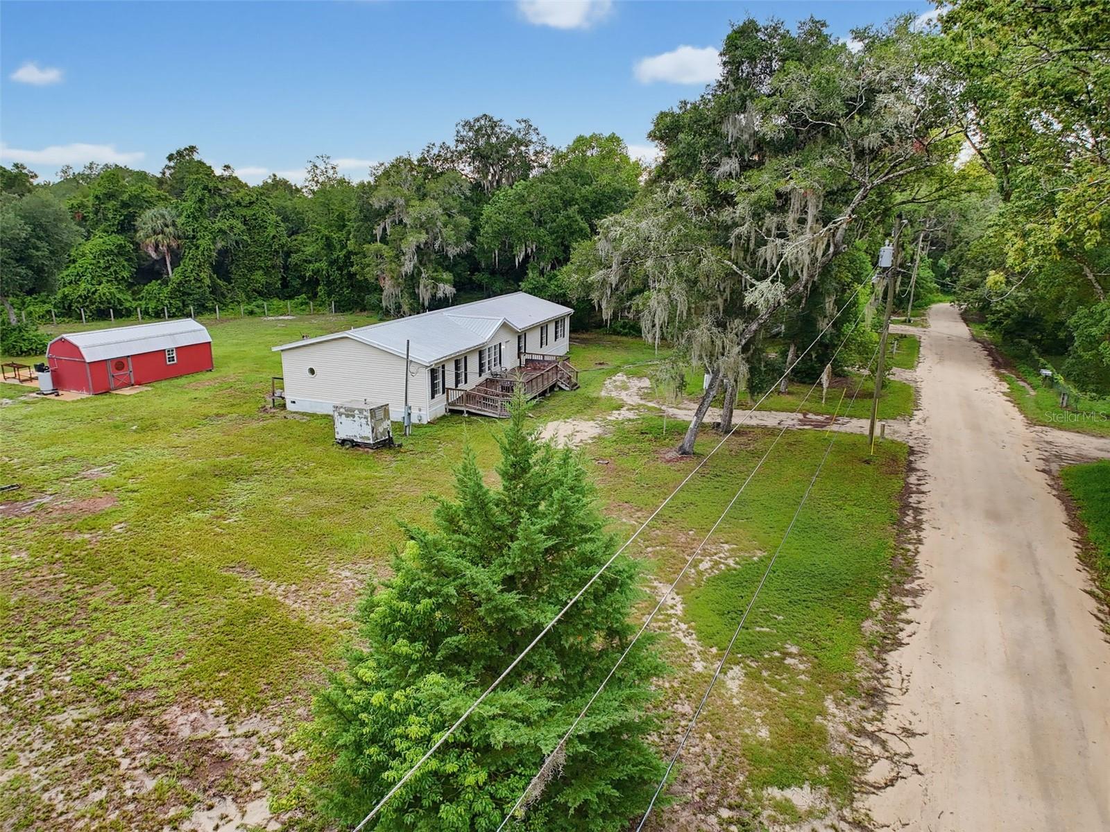 14080 SE 122 Lane Rd, Ocklawaha, FL 32179 photo
