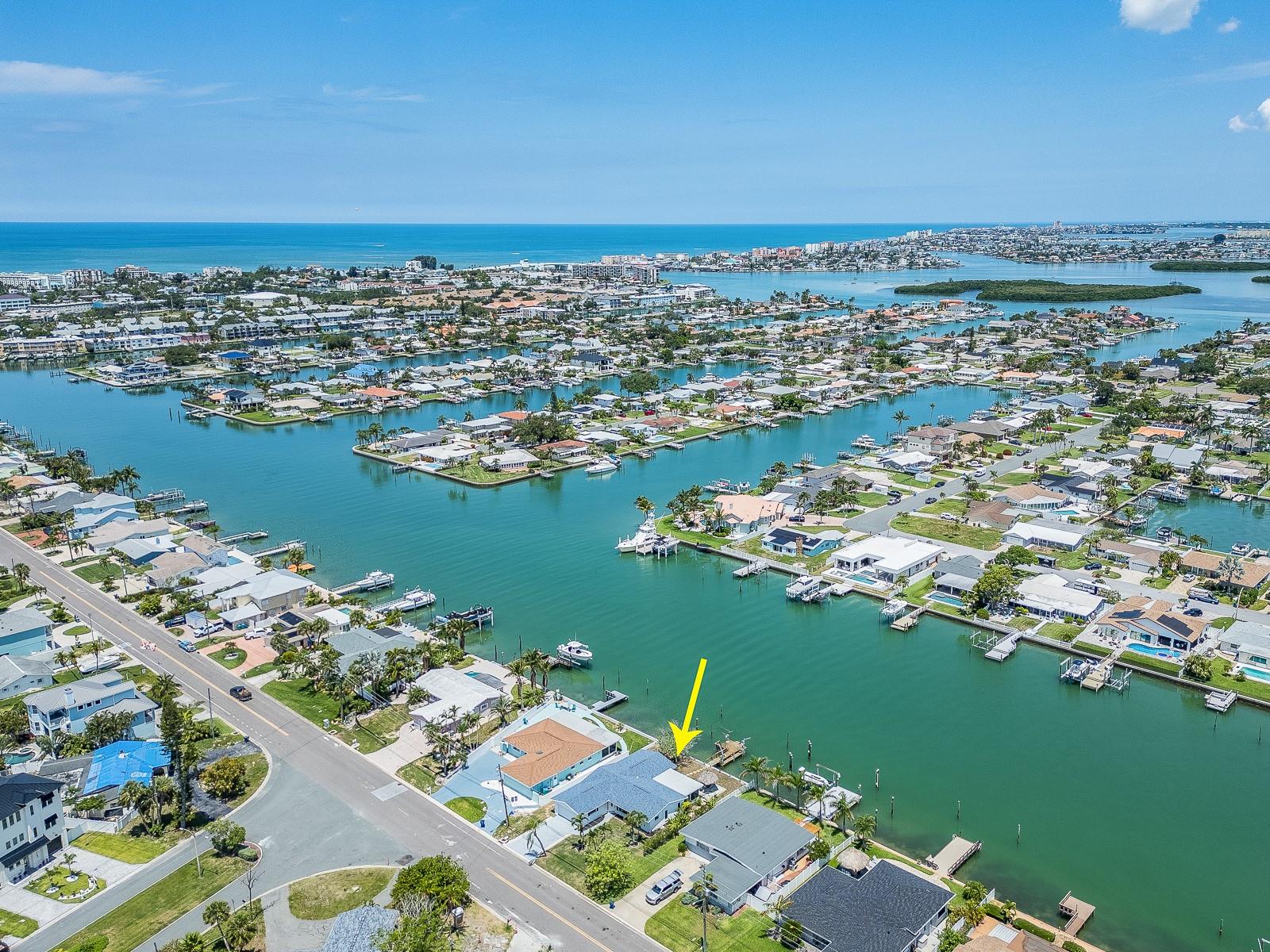 720 115 Ave, Treasure Island, FL 33706 photo