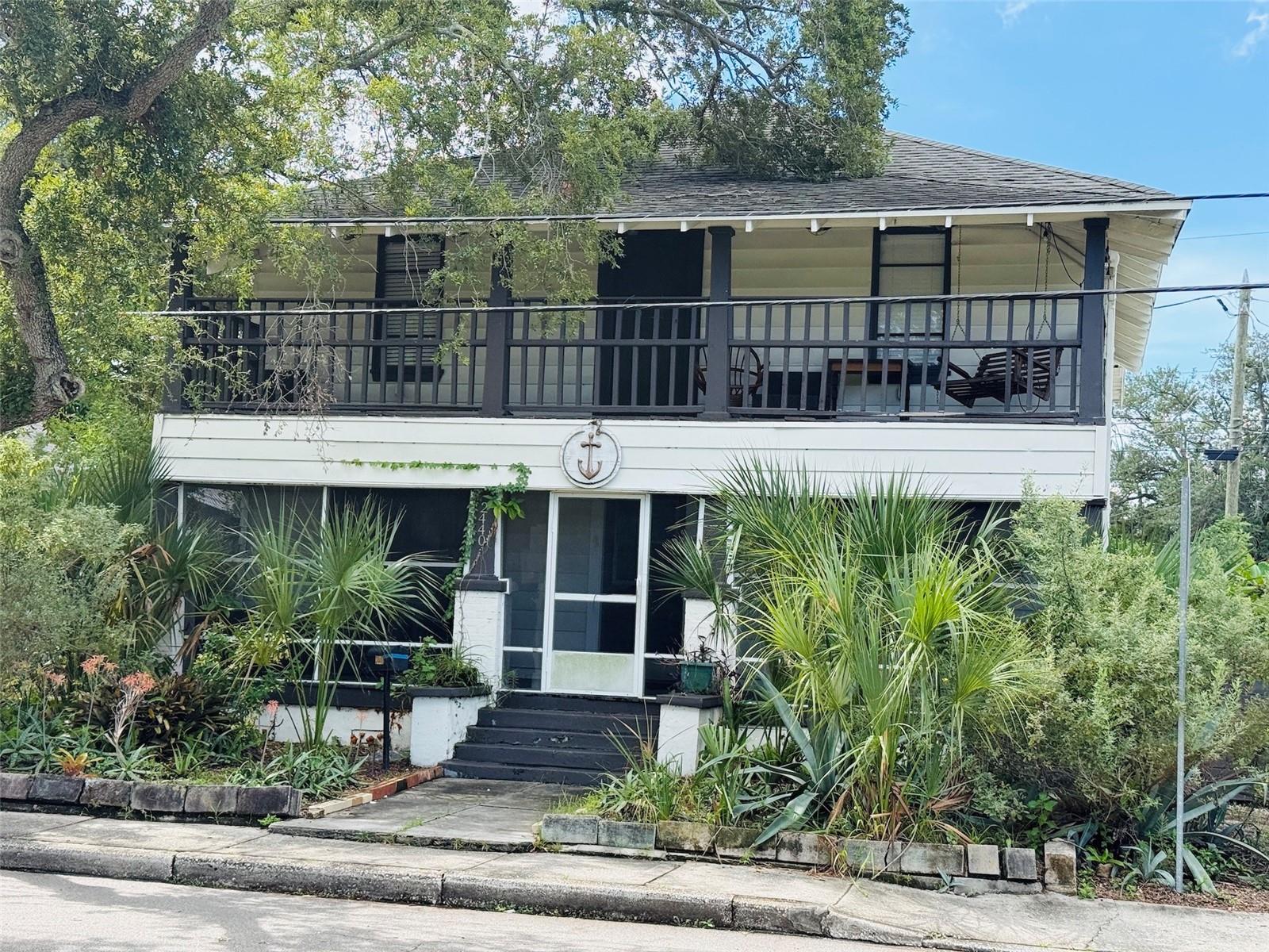 2440 9 Ave, Saint Petersburg, FL 33712