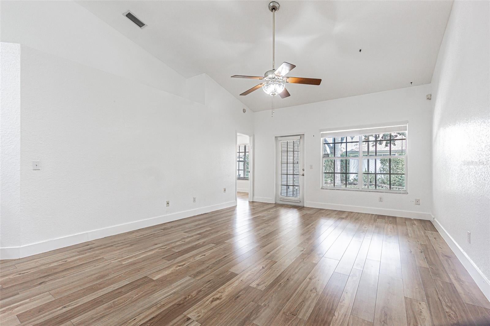 21542 Clubside Loop, Lutz, FL 33549 photo