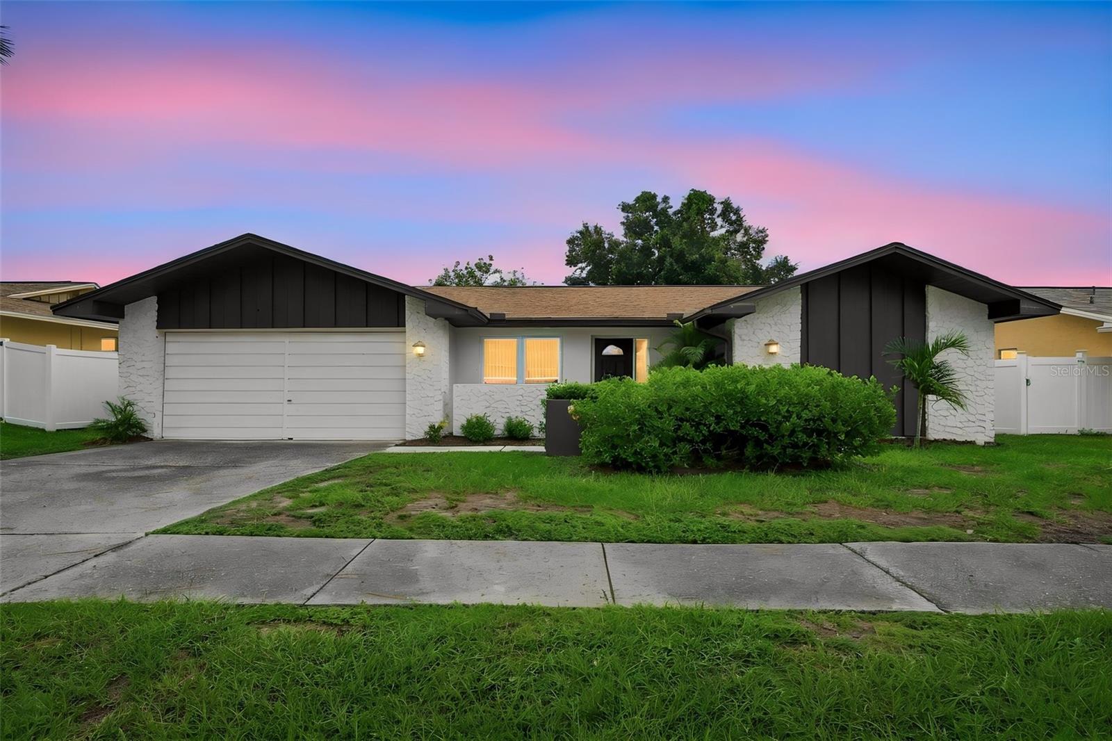 203 Hillcrest Dr, Safety Harbor, FL 34695 photo