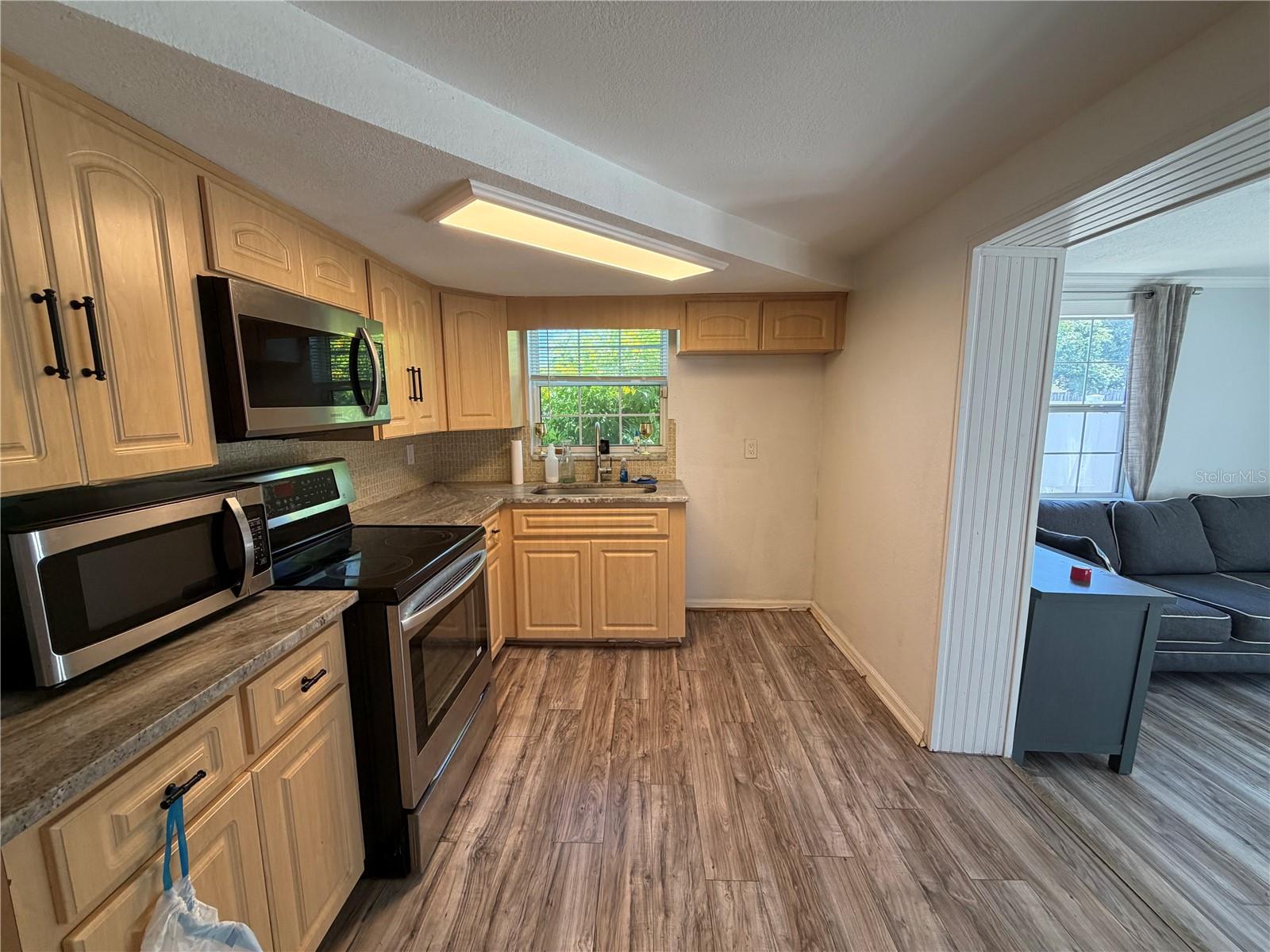 9331 Rainbow Ln, Port Richey, FL 34668 photo