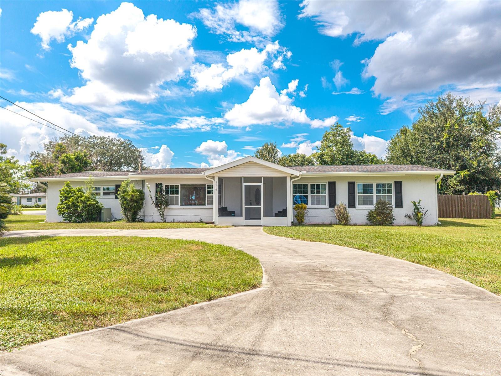 3510 Lakeview Dr, Sebring, FL 33870